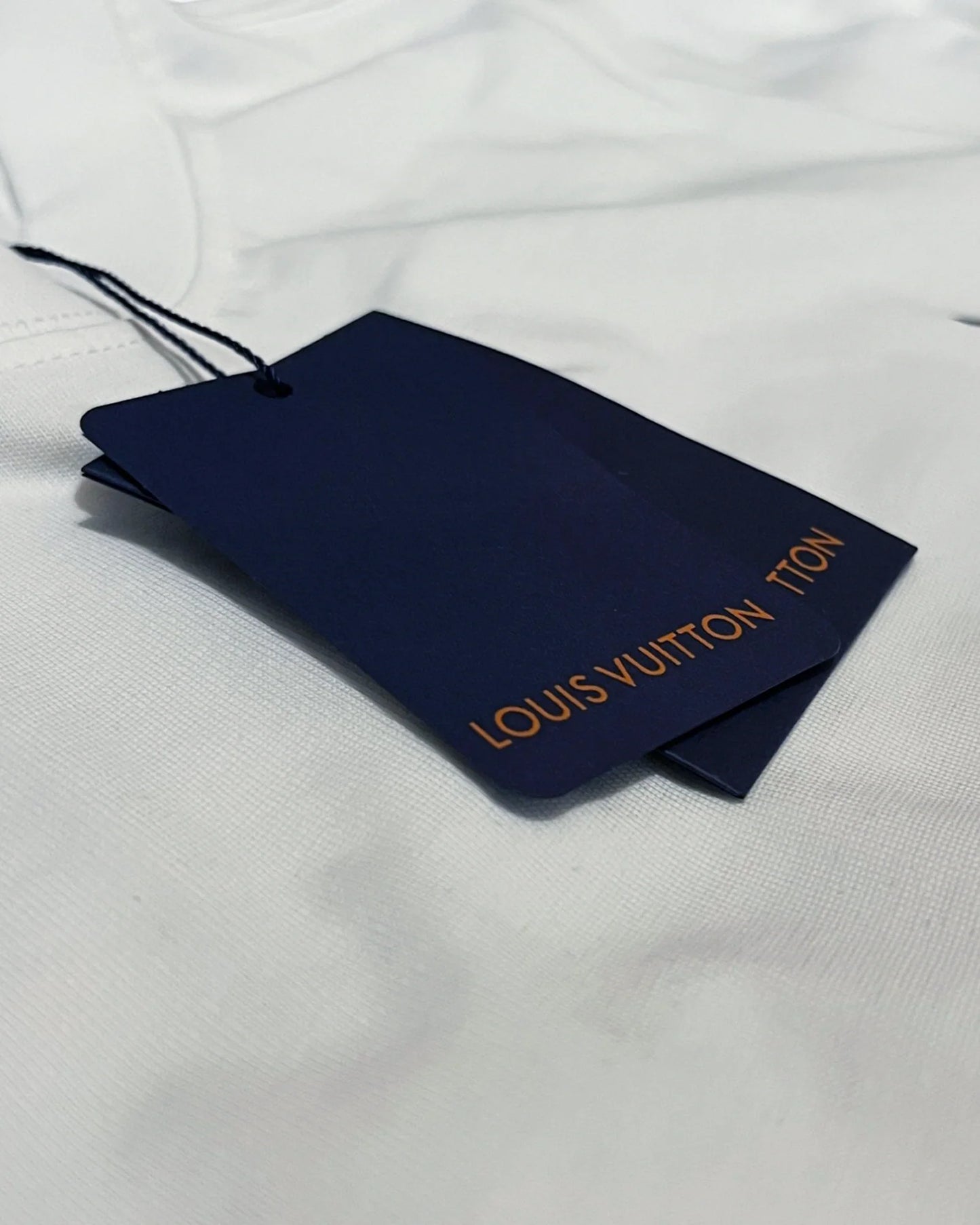 Louis Vuitton - LV Circle Graffiti Logo T-Shirt - White