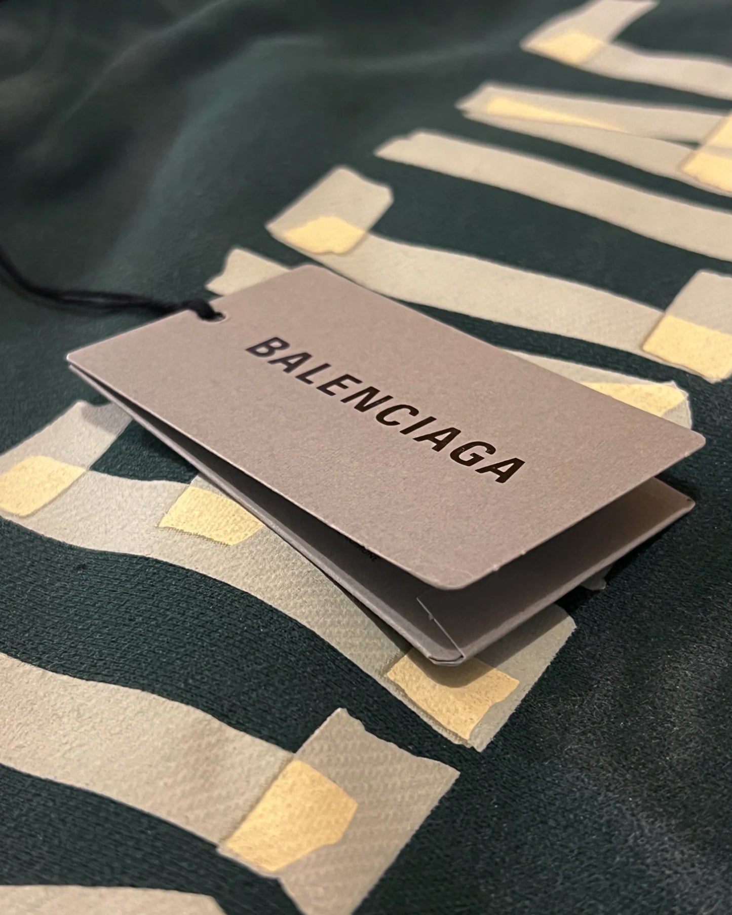 Balenciaga – Mikina s kapucí s potiskem žluté pásky – Sepraná zelená