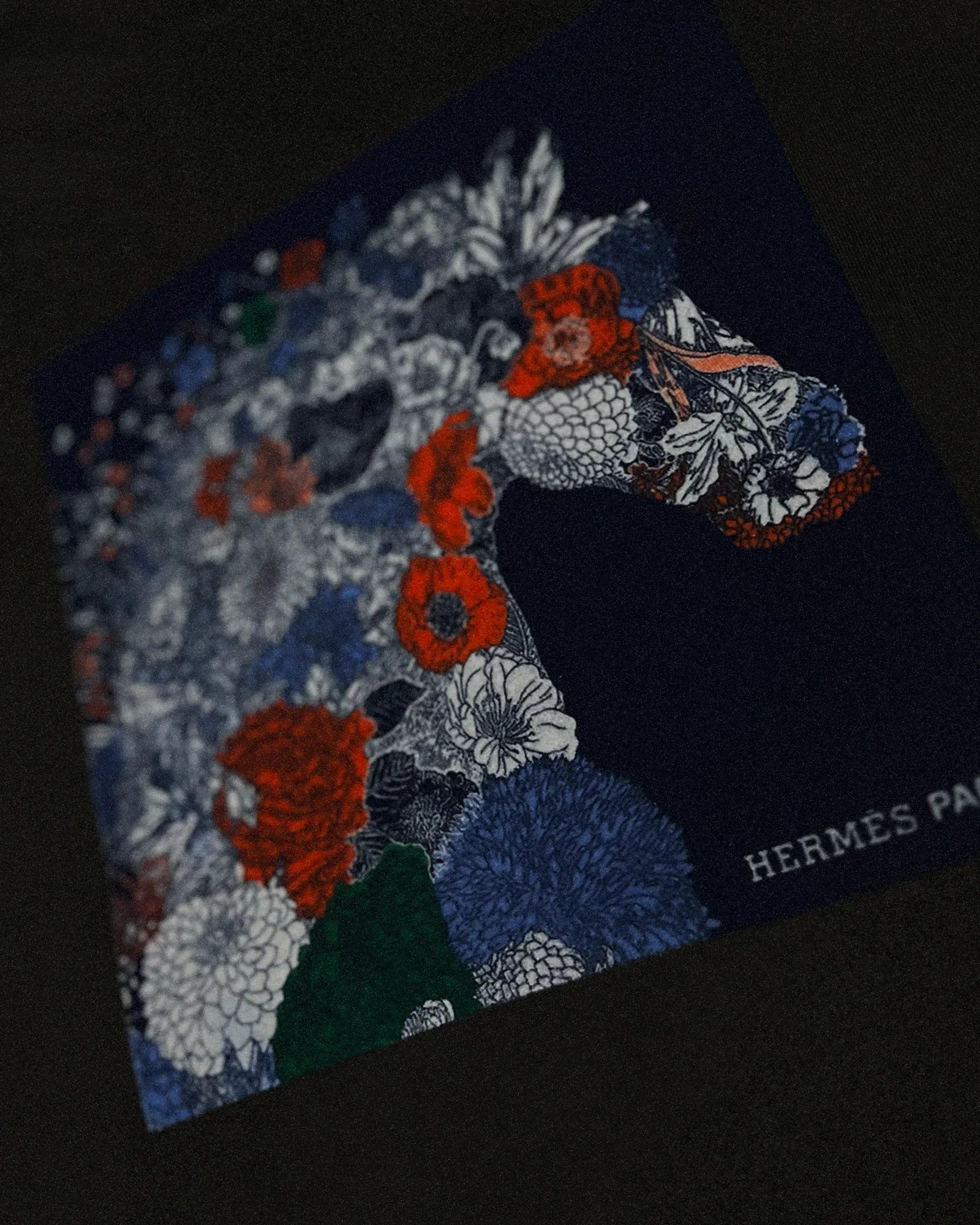 Hermes - Tričko s potiskem Flower Horse Velour - Černá