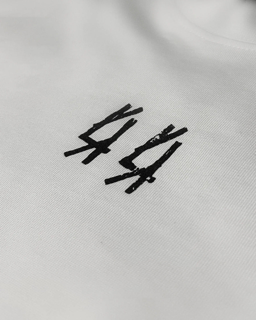 44 Label Group x Anyma - Grafické tričko - Bílé