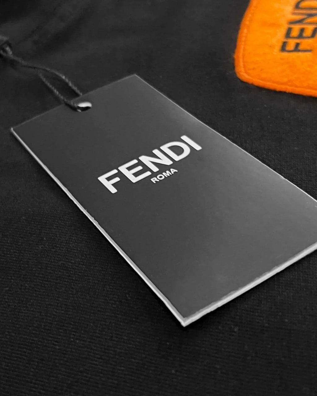 Fendi – Černé tričko s vyšívaným maskotem