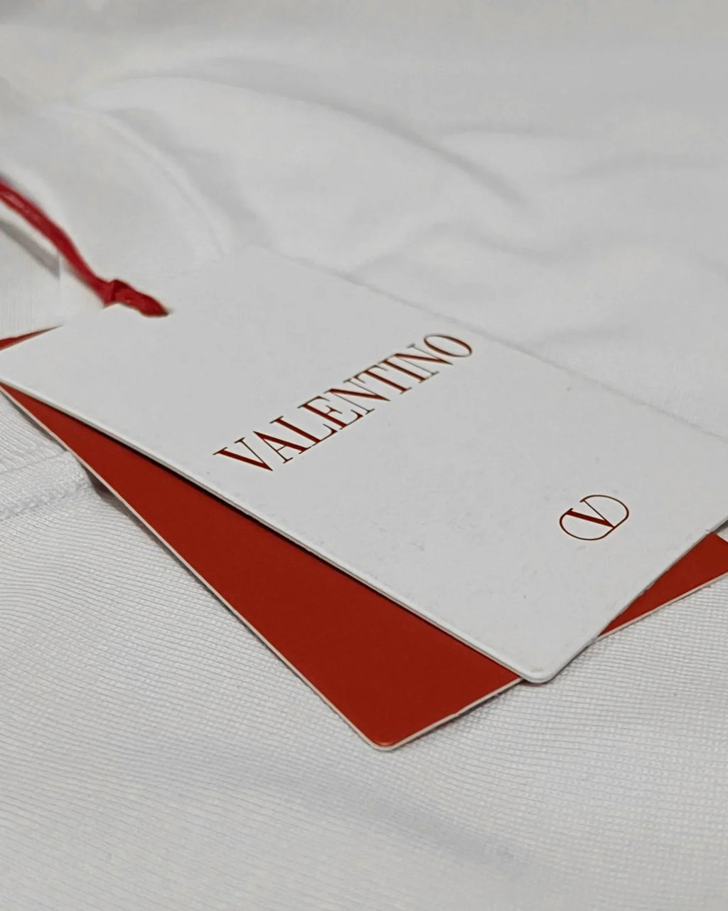 Valentino – ležérní tričko s logem – bílé