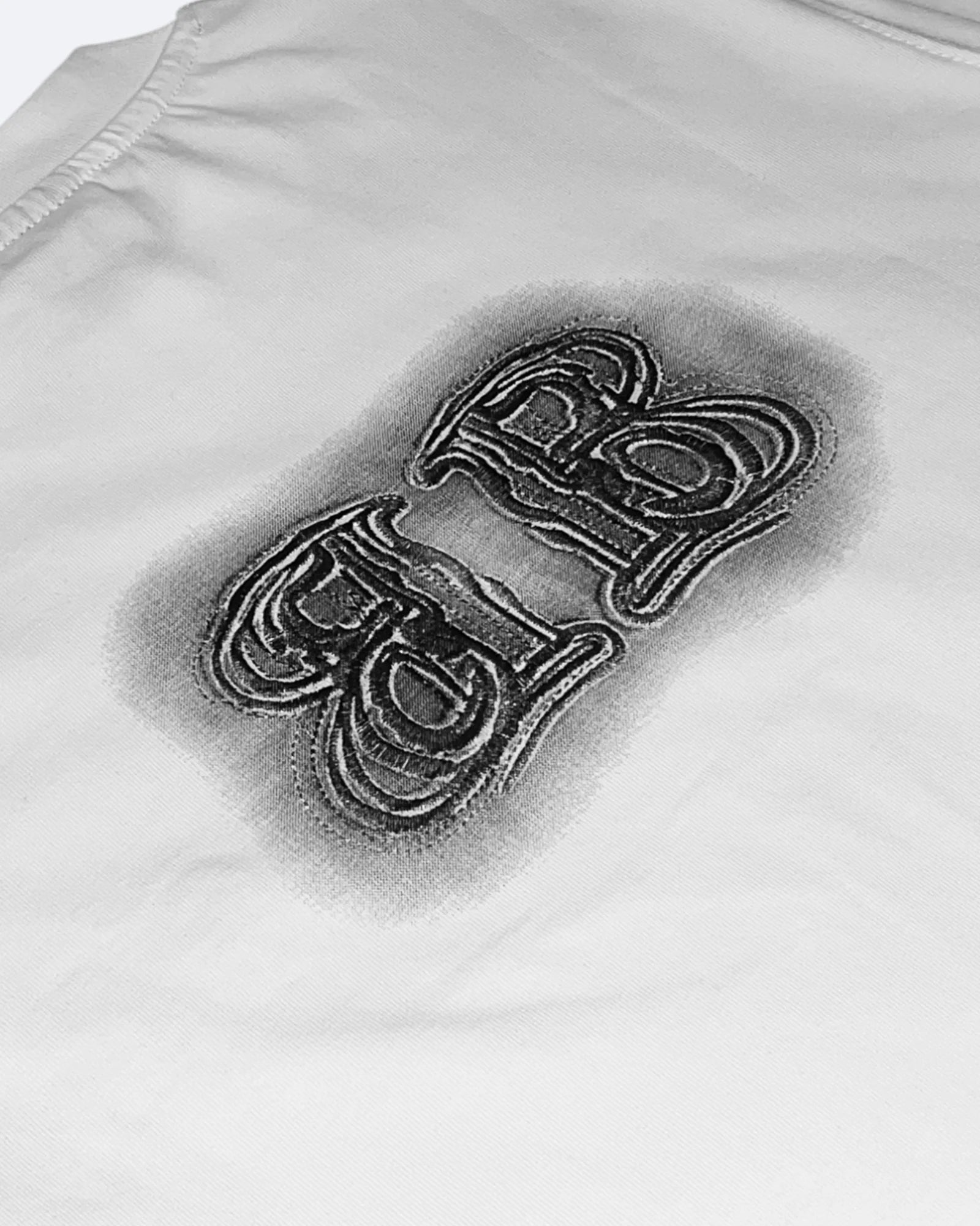 Balenciaga – tričko s vyšitým logem „Sprayed“ – bílé