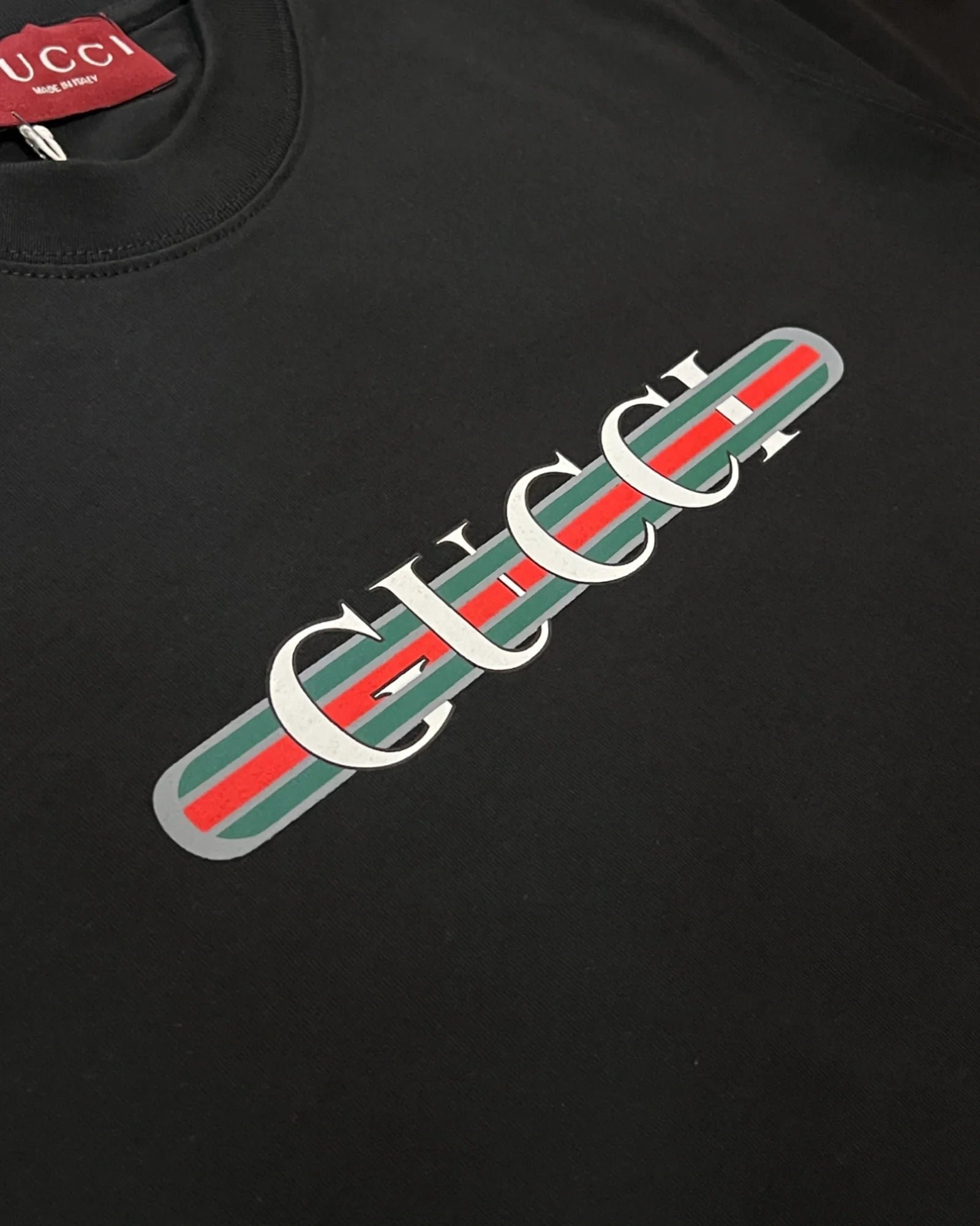 GC - Tričko s logem Stripe - Černé