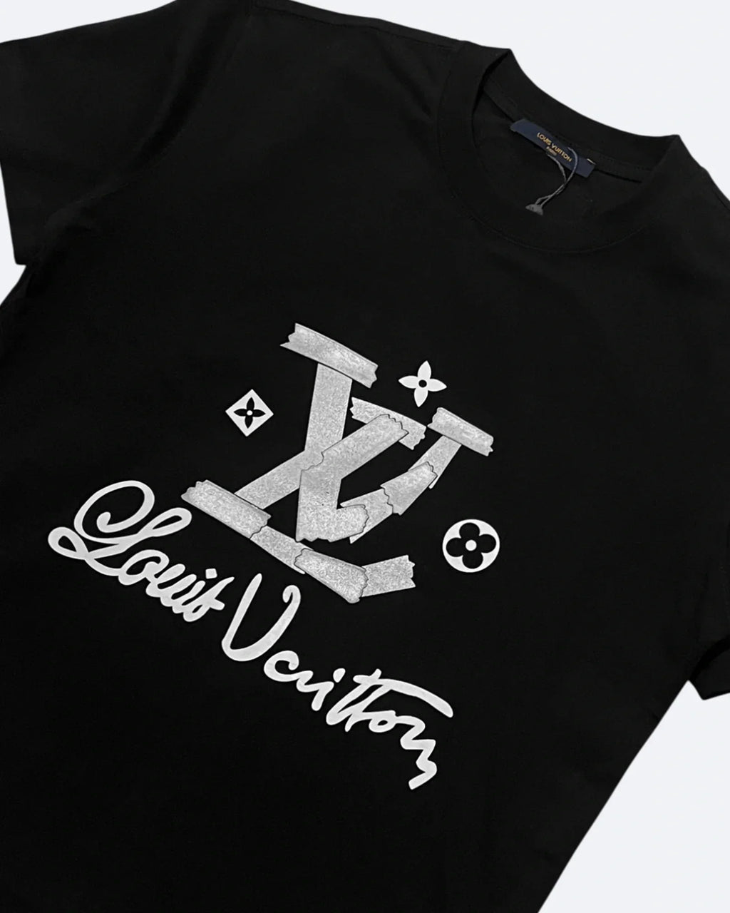 LVTN – Stříbrné tričko s monogramem – černé