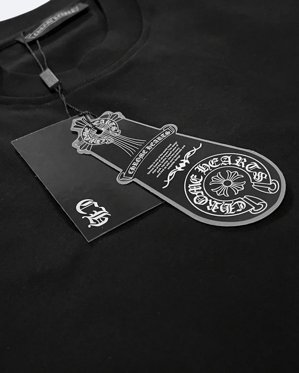 Chrome Hearts – Výšivka s trojitým logem – černá
