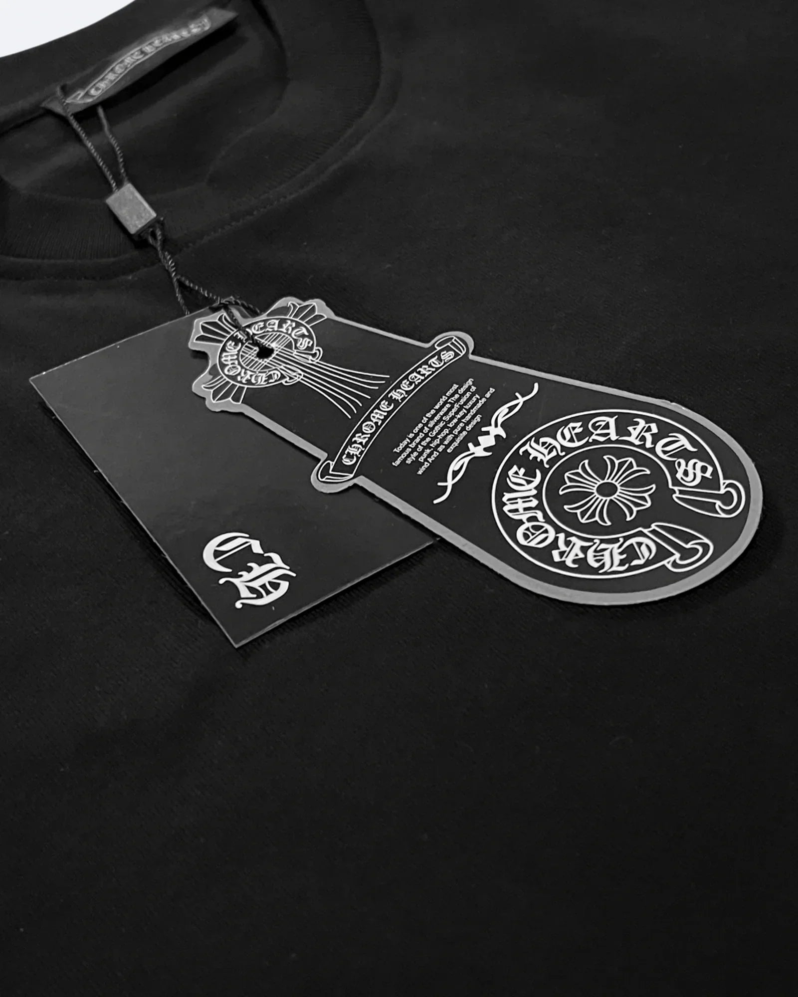 Chrome Hearts – Výšivka s trojitým logem – černá