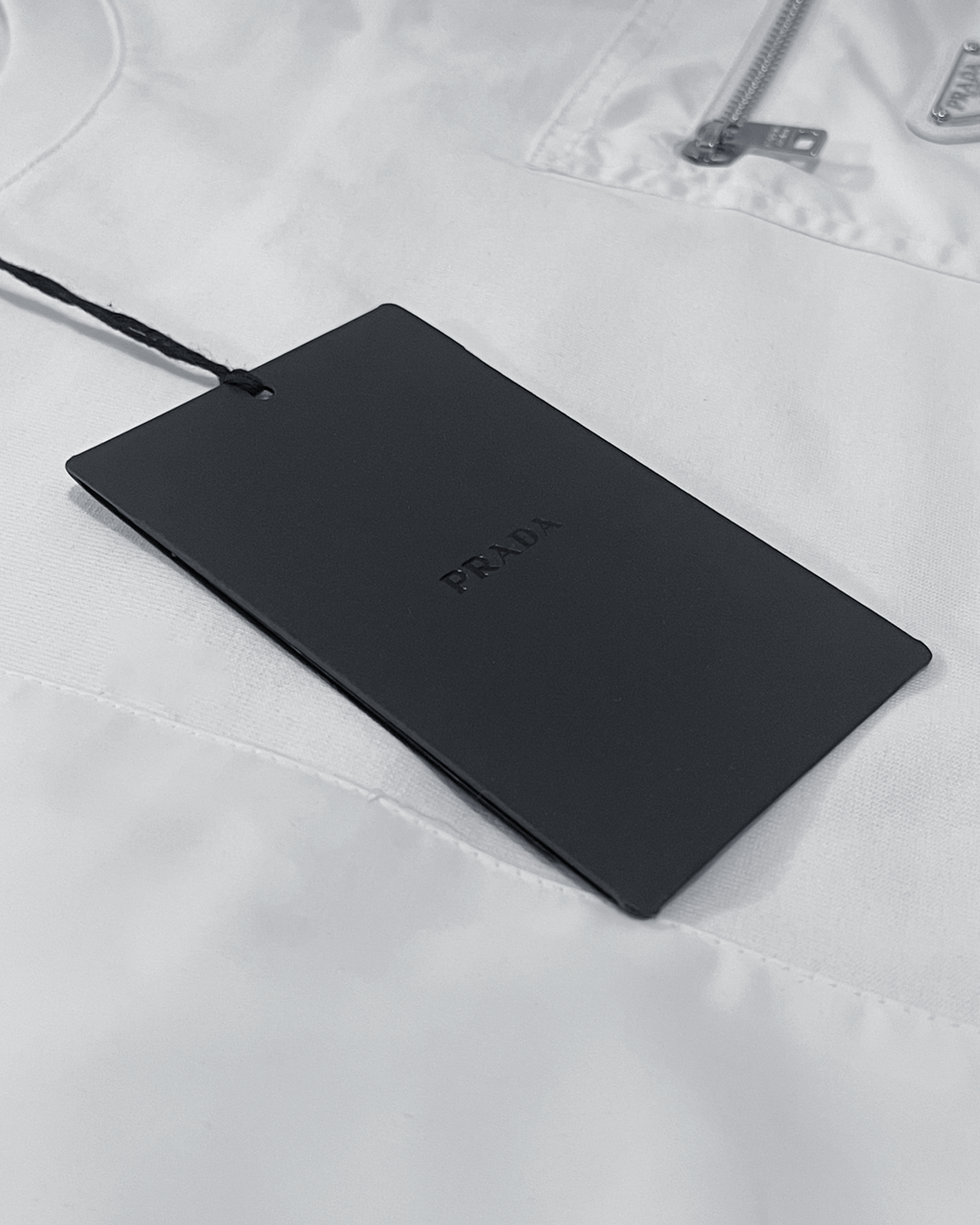 Prada – tričko s logem Concept Pocket – bílá