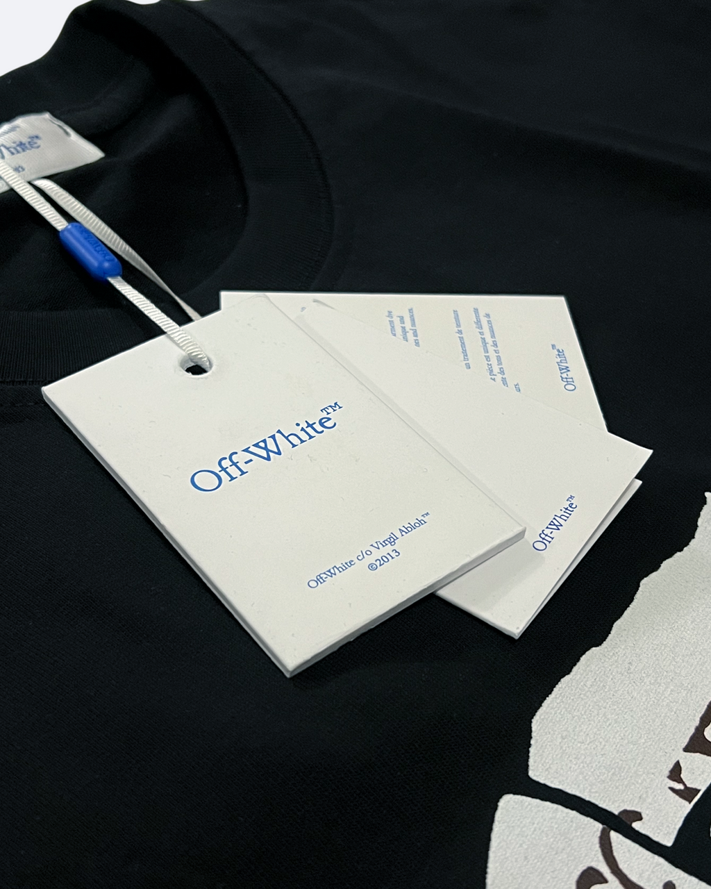 Off-White - Tričko s grafikou Paper Arrow - černé
