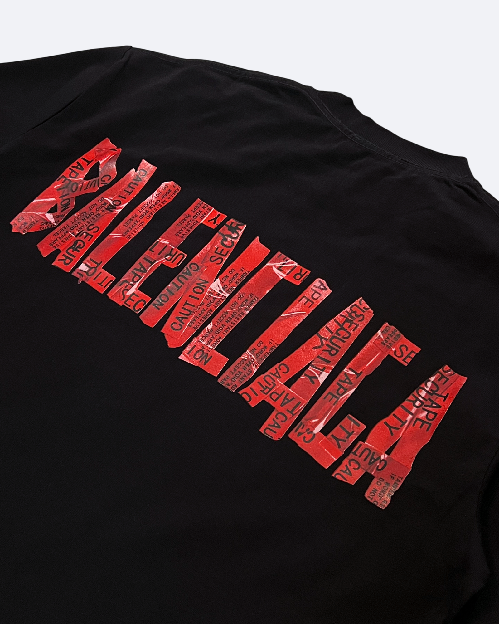 Balenciaga - červené tričko s výstražnou páskou - černé