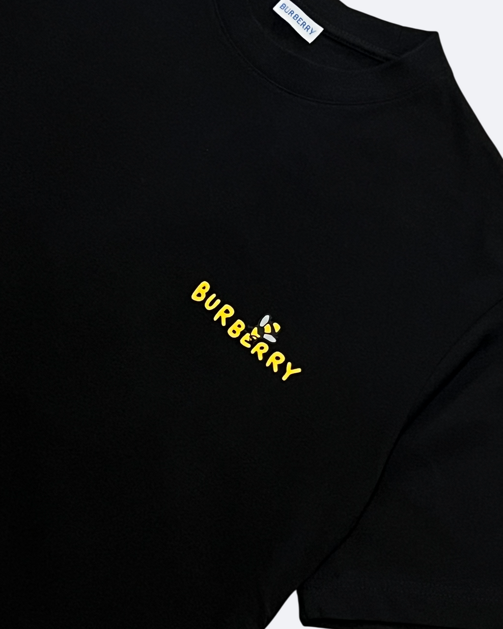 Burberry - Tričko s včelí grafikou - černé