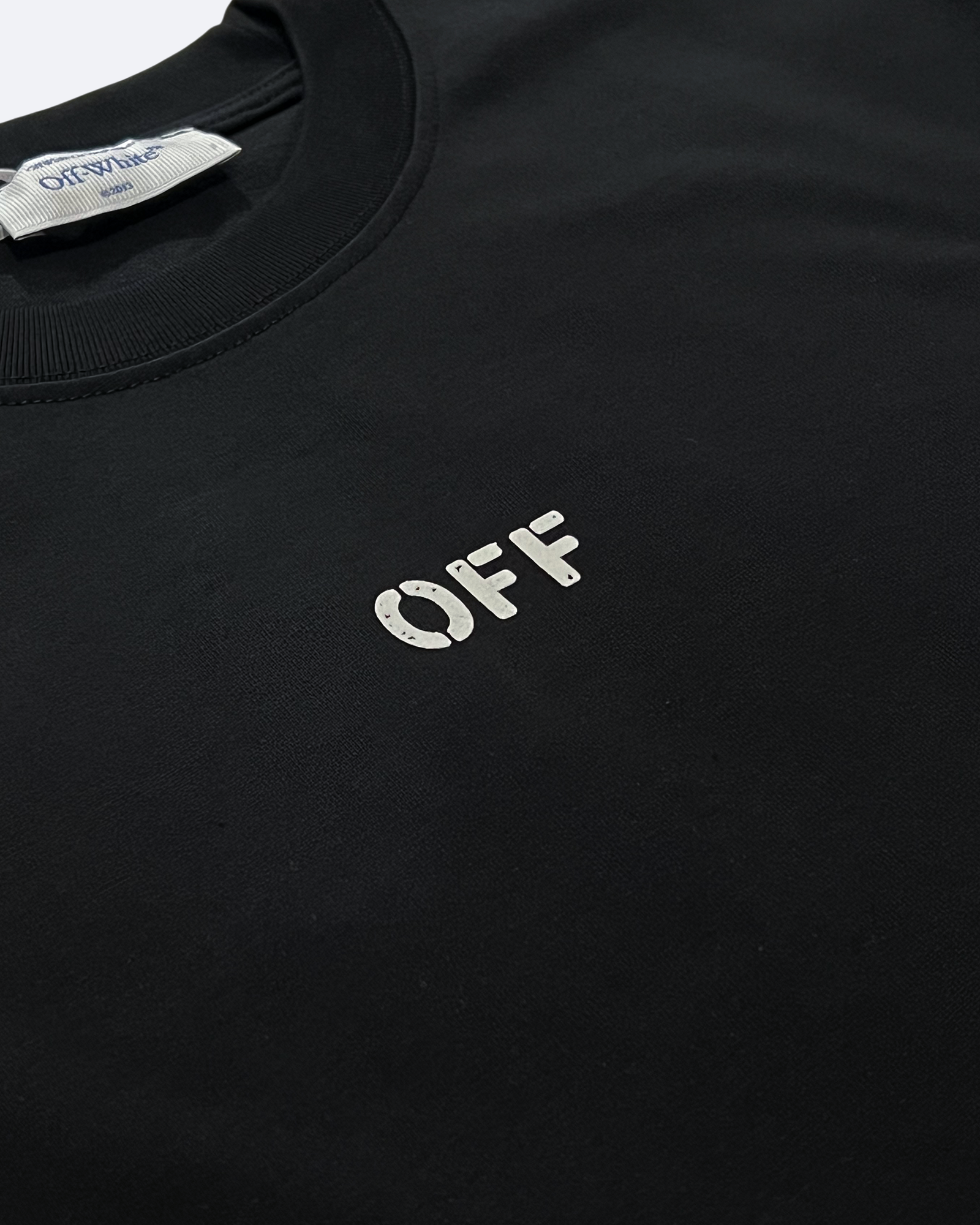 Off-White – tričko Magazine Arrow – černé