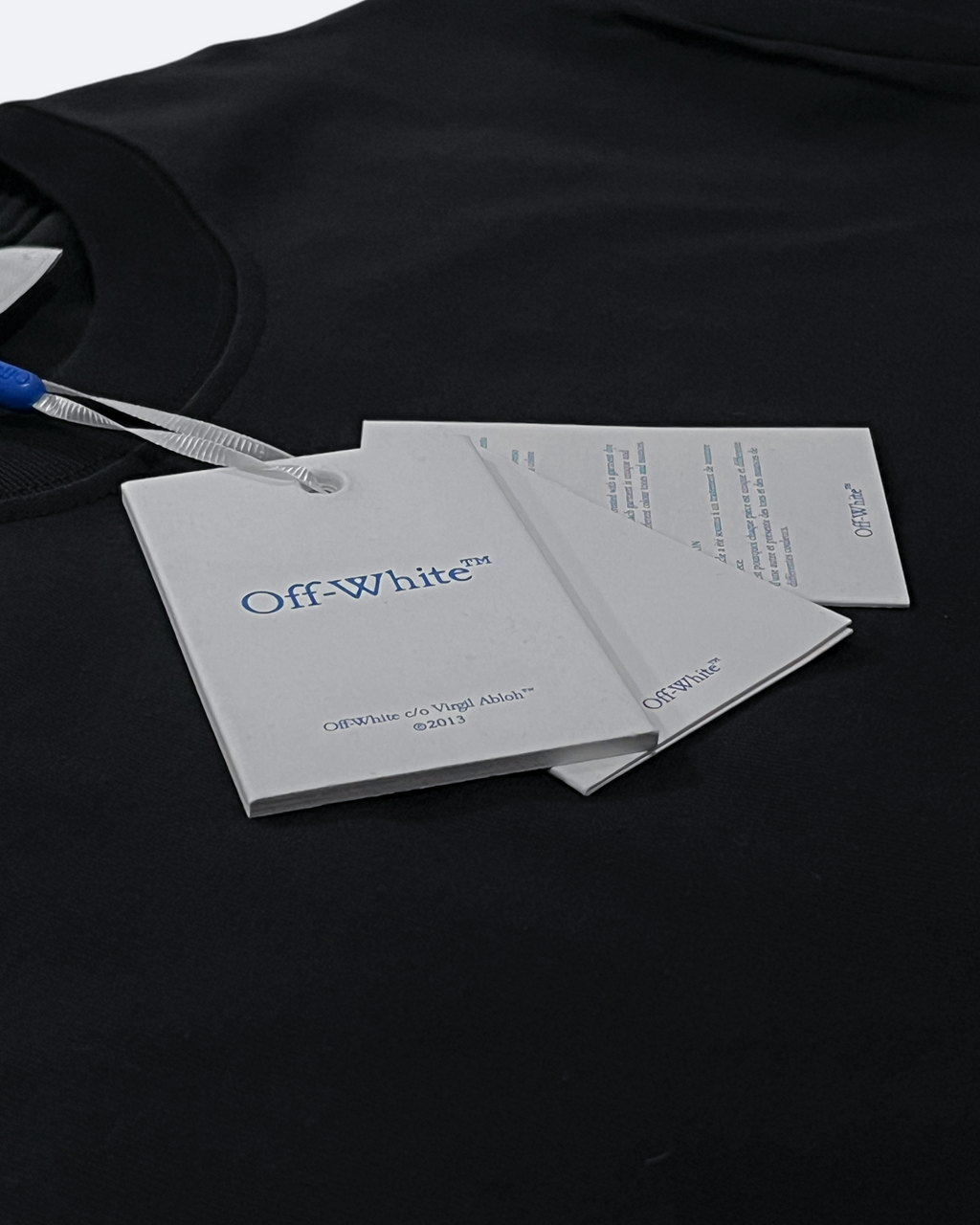 Off-White – tričko Magazine Arrow – černé