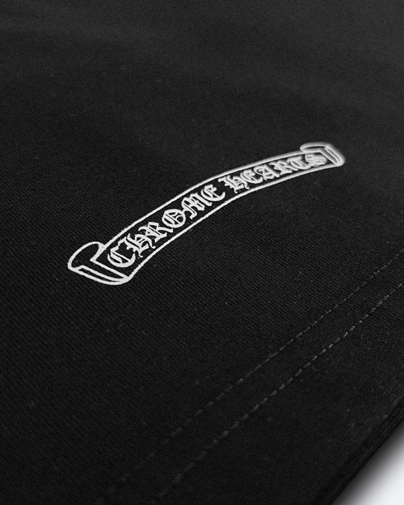 Chrome Hearts - Oversized tričko s vícebarevnými kříži - černé