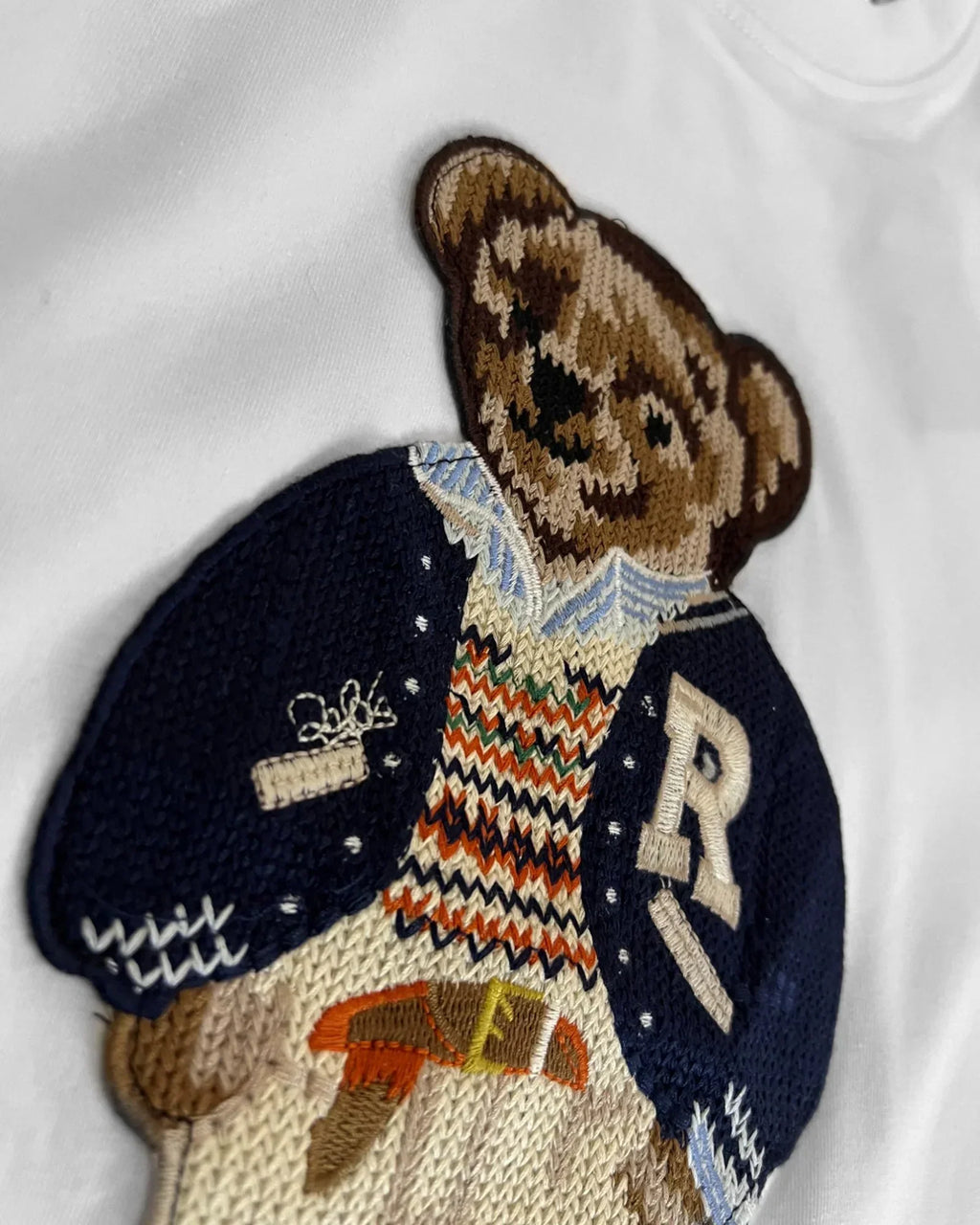 Ralph Lauren – Tričko s výšivkou College Polo Bear – Bílé
