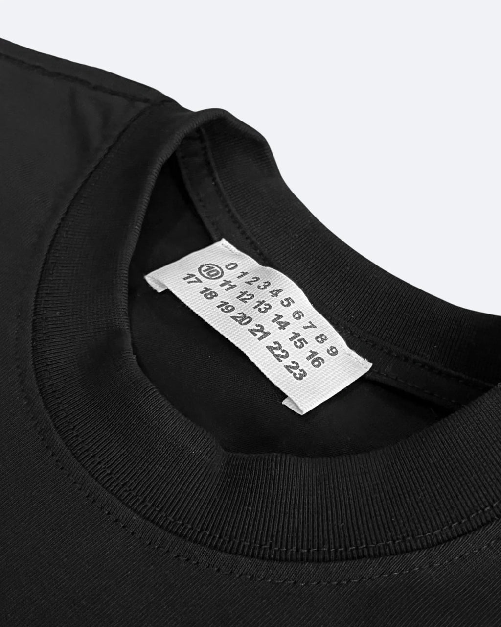 Maison Margiela – Tričko MM6 s motivem čísel – černé