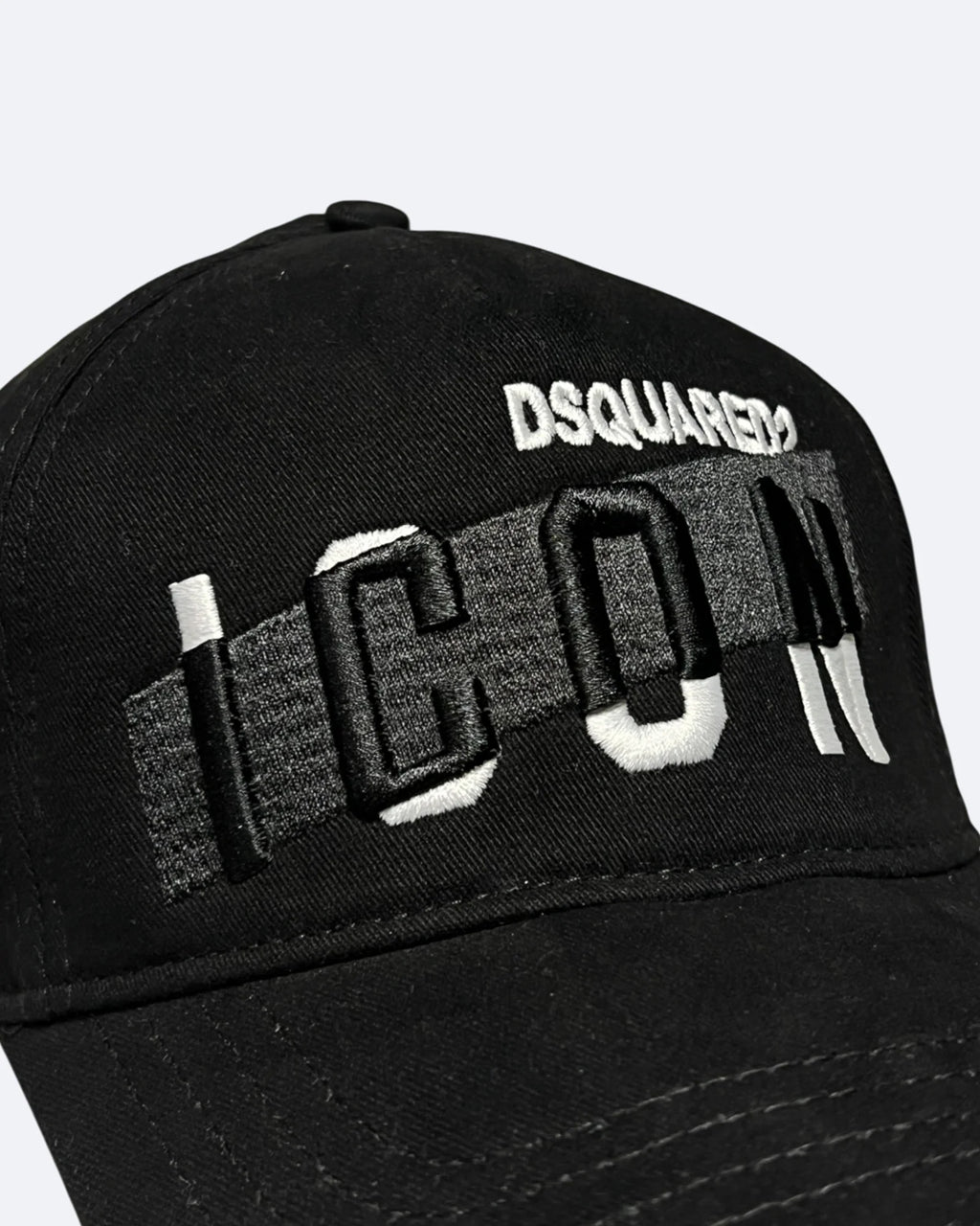 Dsquared2 – kšiltovka ICON Taped s výšivkou – černá