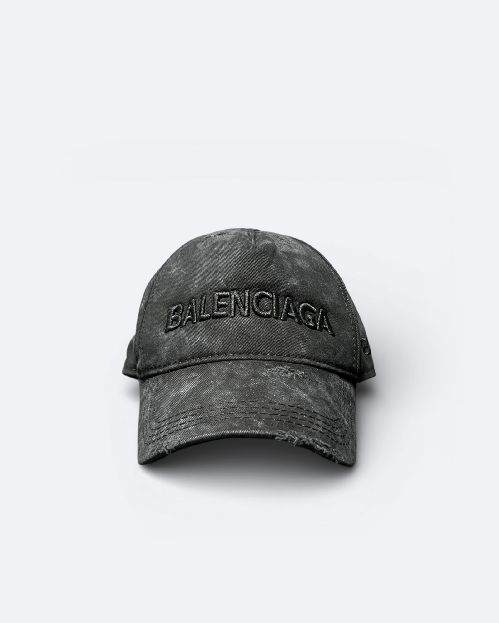 Balenciaga – Čepice s potrhaným logem – černá