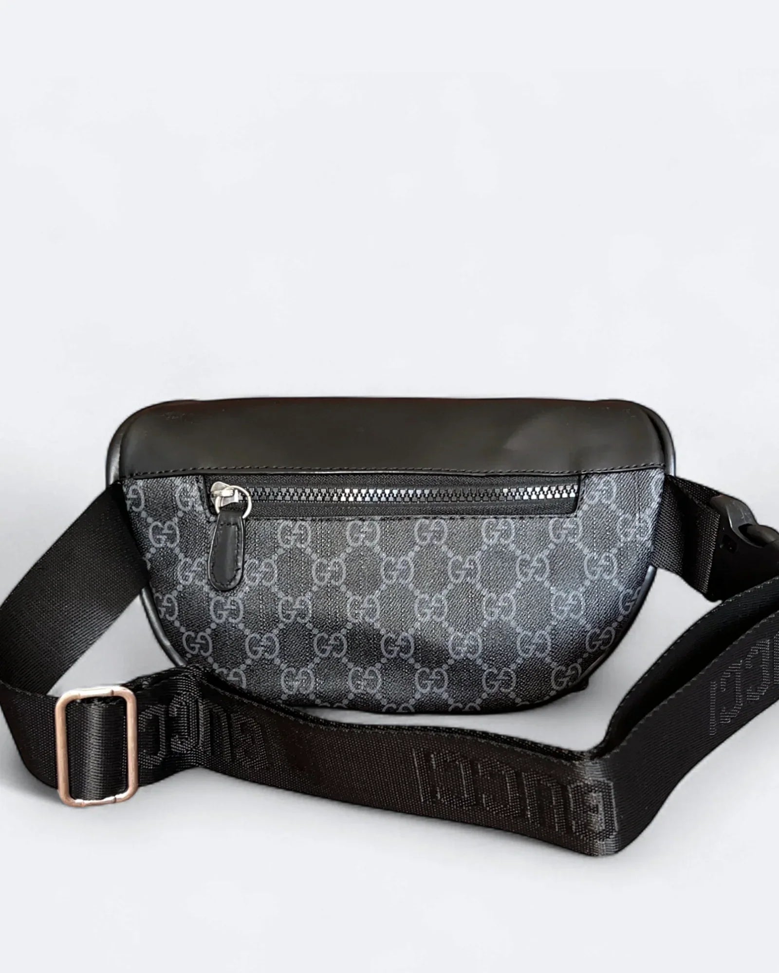 Gucci – plátěná crossbody taška GG – černá