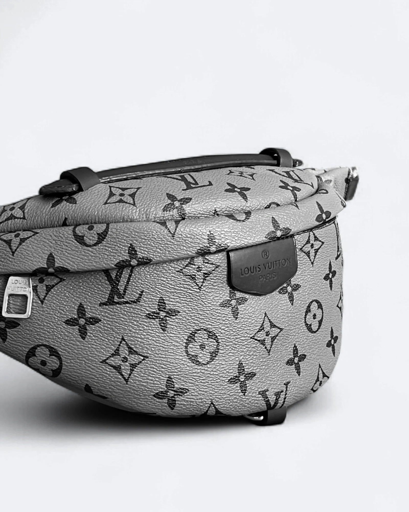 Louis Vuitton - Crossbody kabelka se vzorem LV - šedá/černá