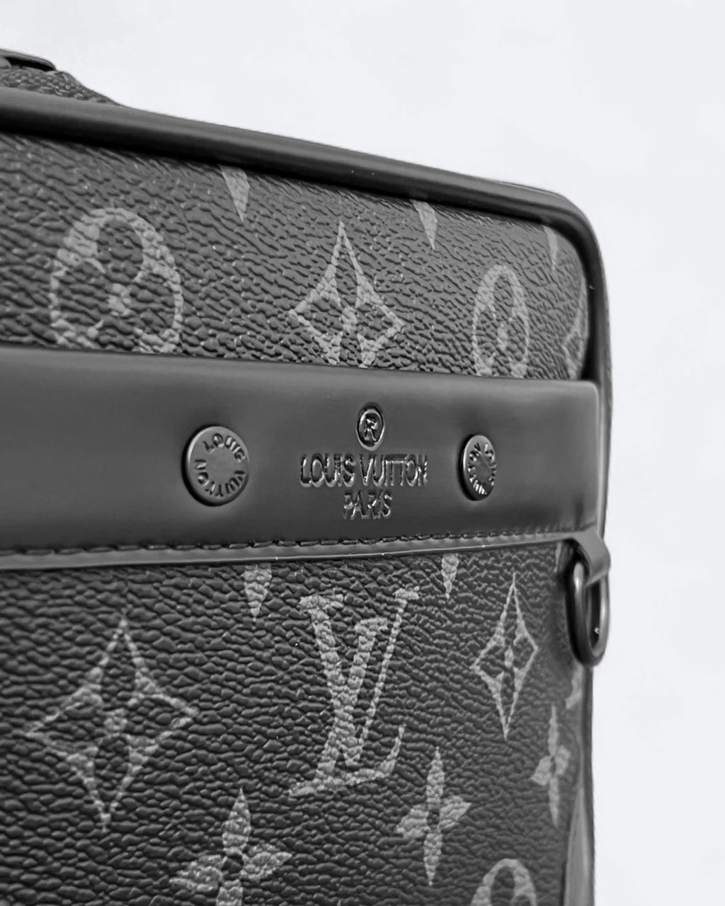 Louis Vuitton - Taška Alpha Crossbody - černá