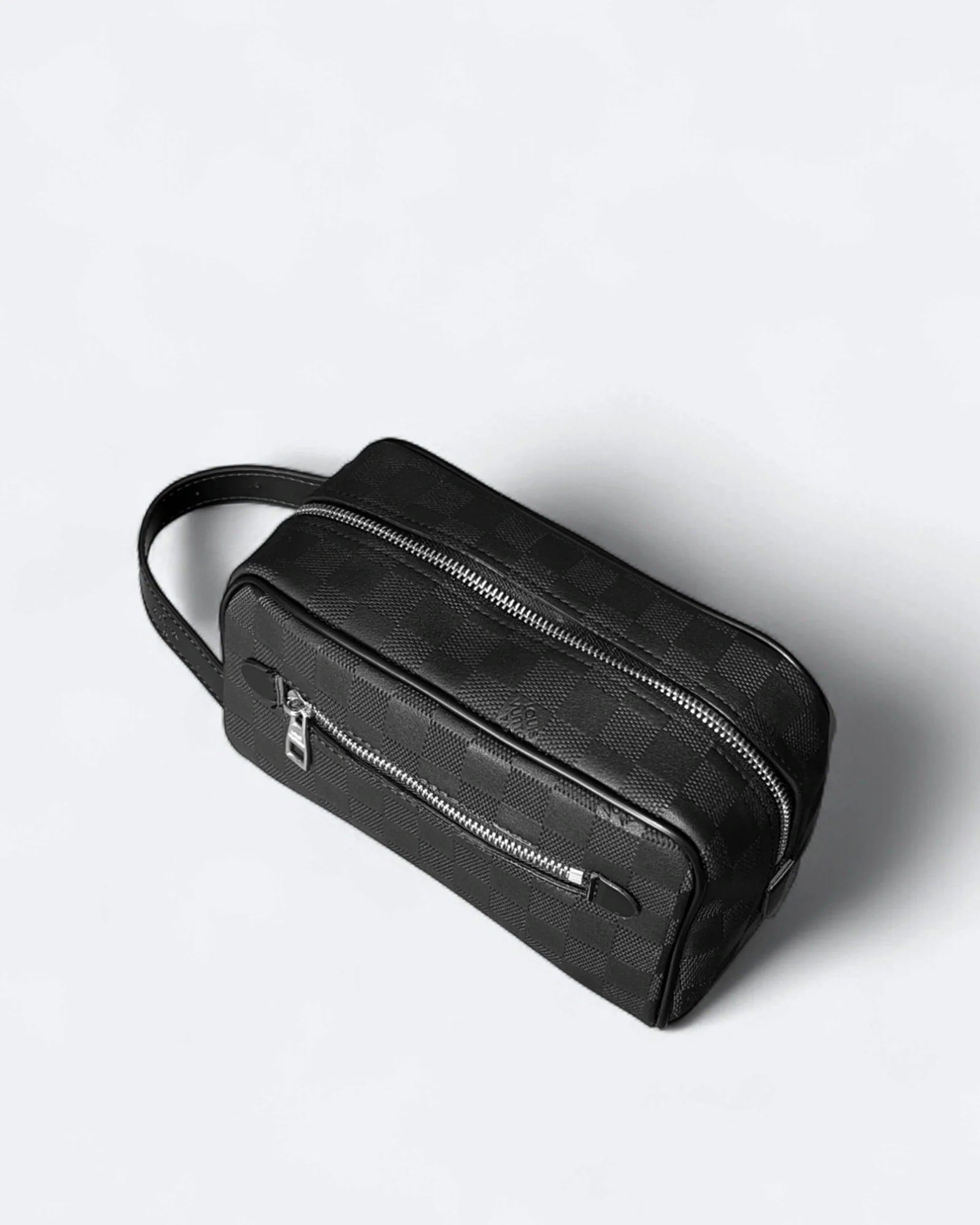 Louis Vuitton - Ruční etue Damier Embossed - černá