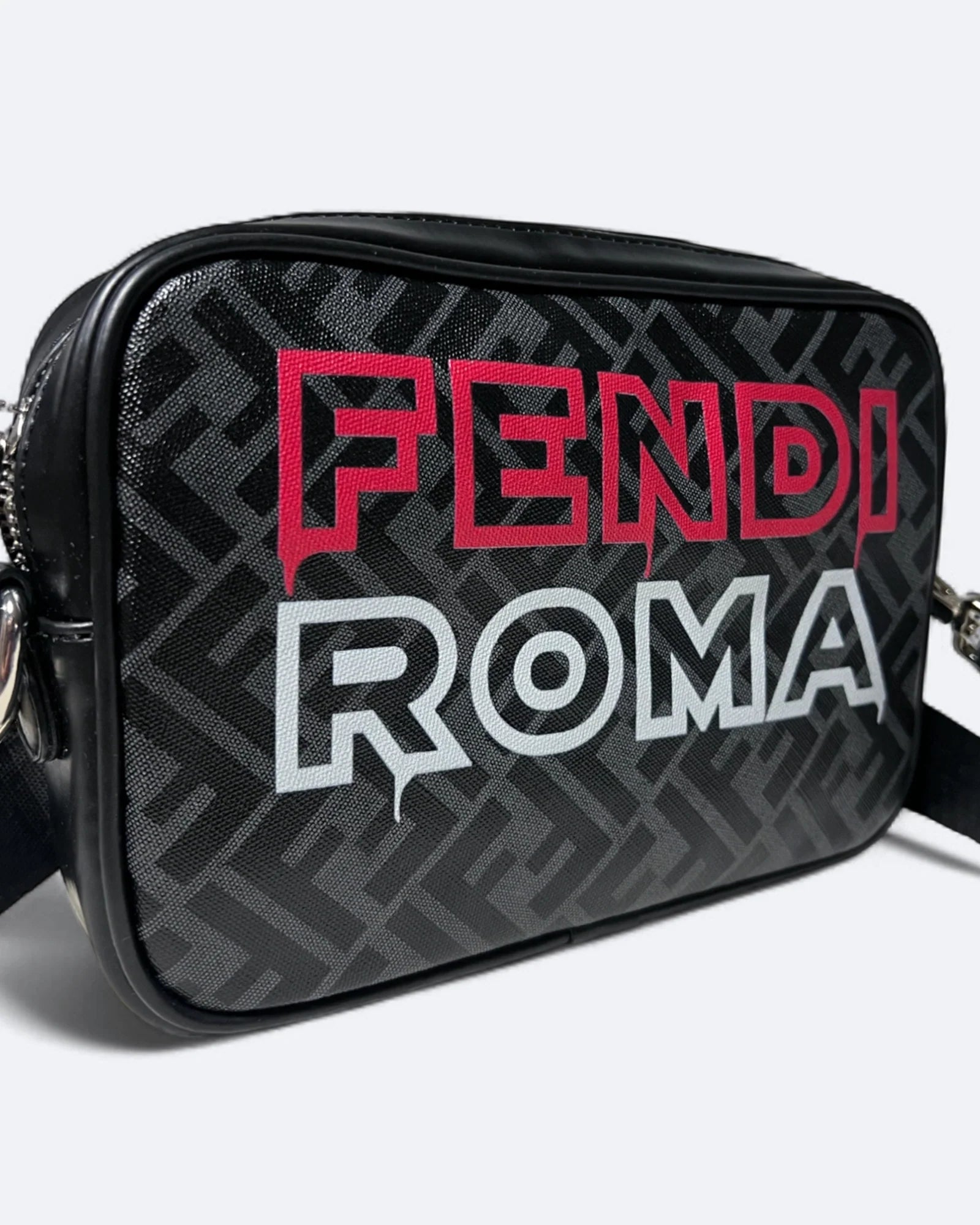 Fendi – taška přes rameno Graffiti – černá