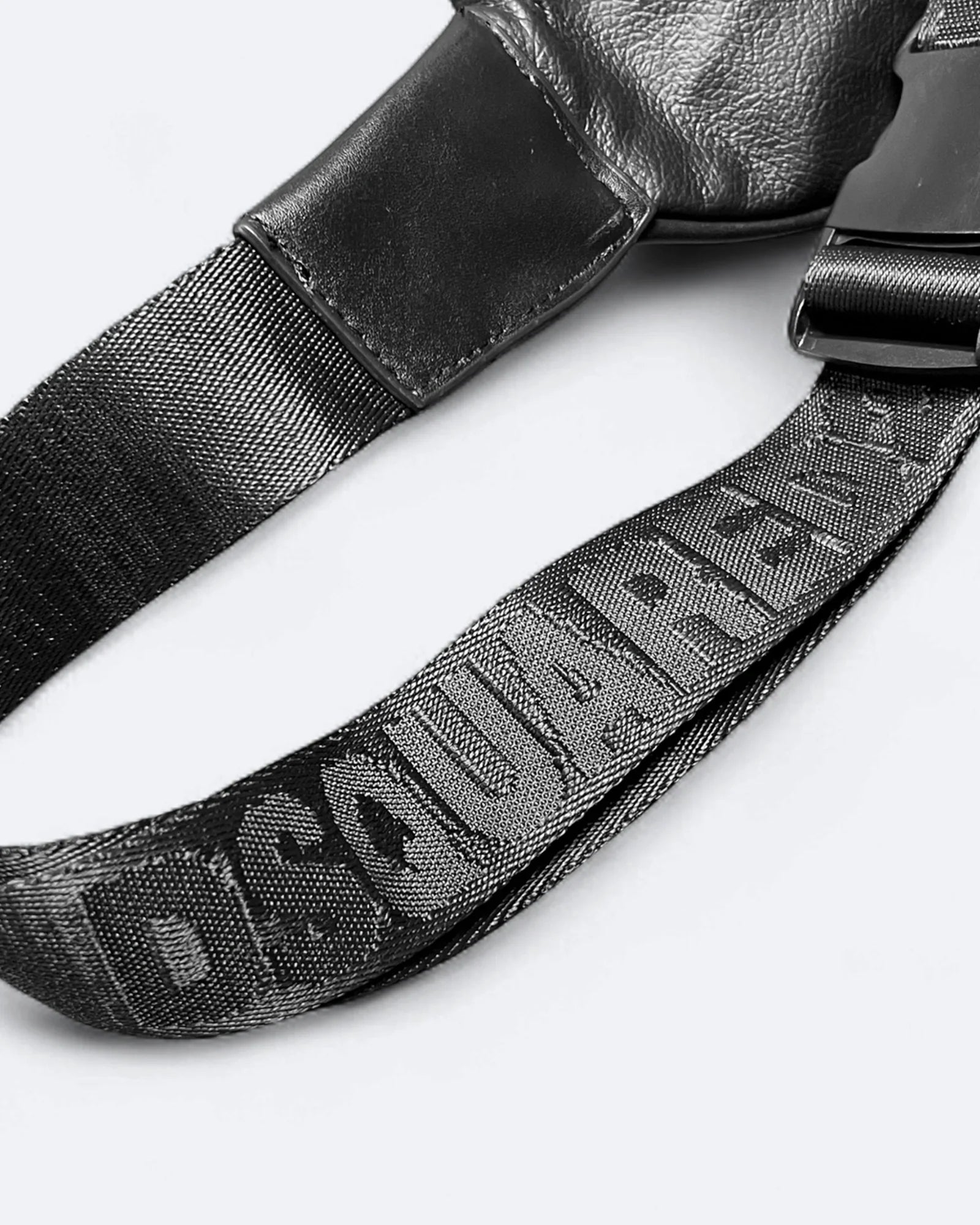 Dsquared2 – Kožená crossbody kabelka ICON – černá