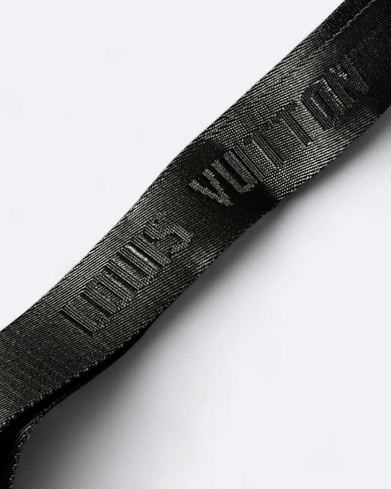 LVTN – Crossbody kabelka Alpha z embosované kůže – černá