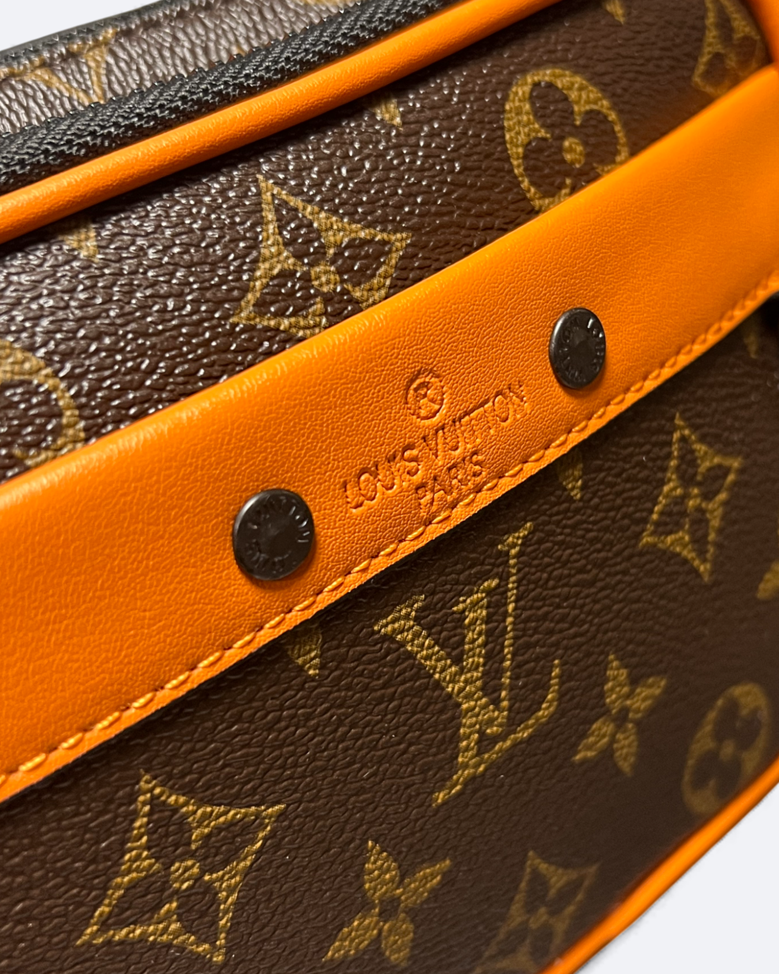 LVTN – Crossbody taška Alpha – hnědá/oranžová