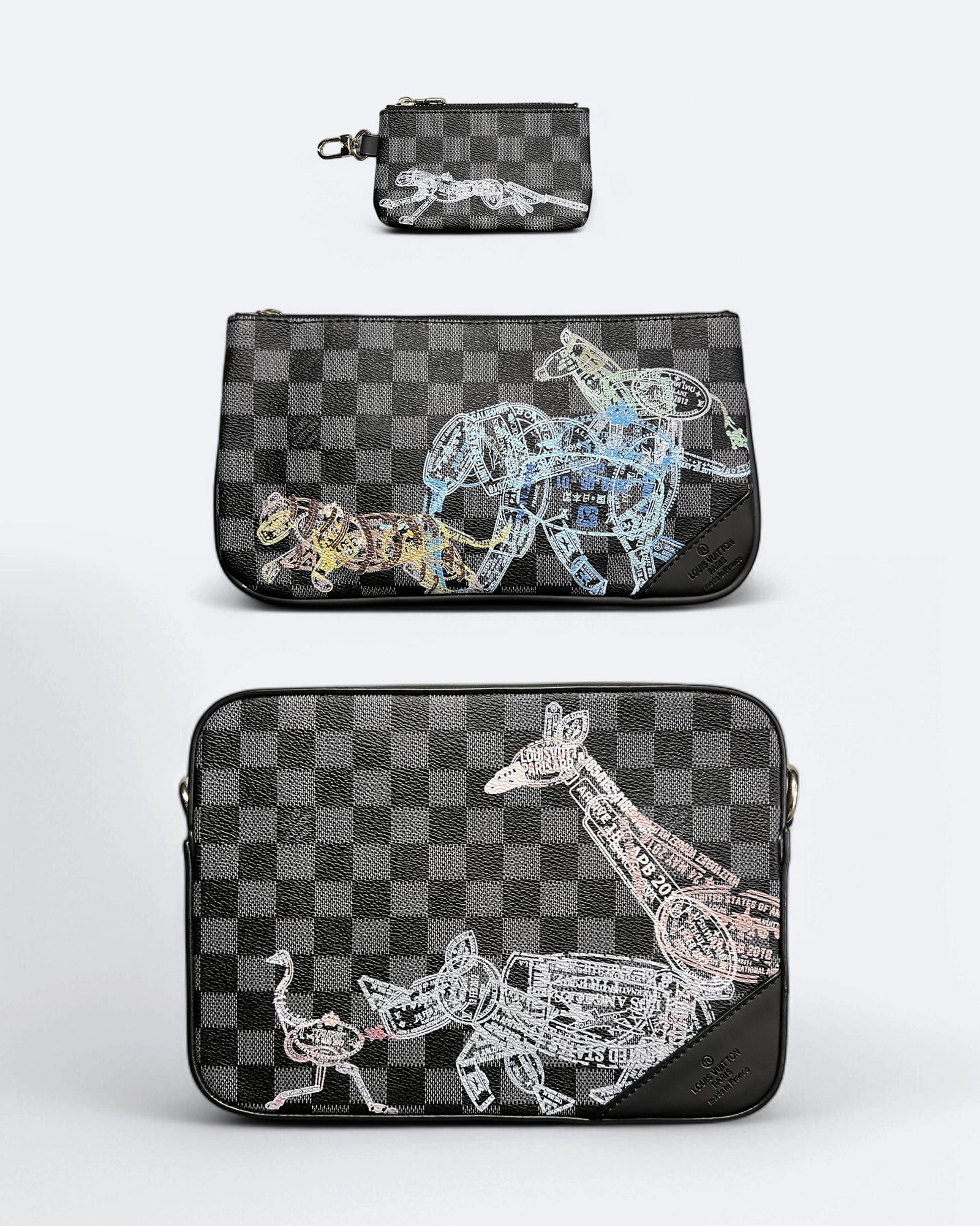 Louis Vuitton – Pasové známky se zvířaty, tašky Damier Trio – černá