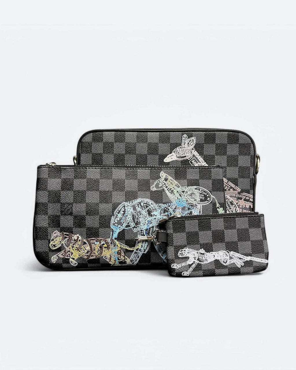 Louis Vuitton – Pasové známky se zvířaty, tašky Damier Trio – černá