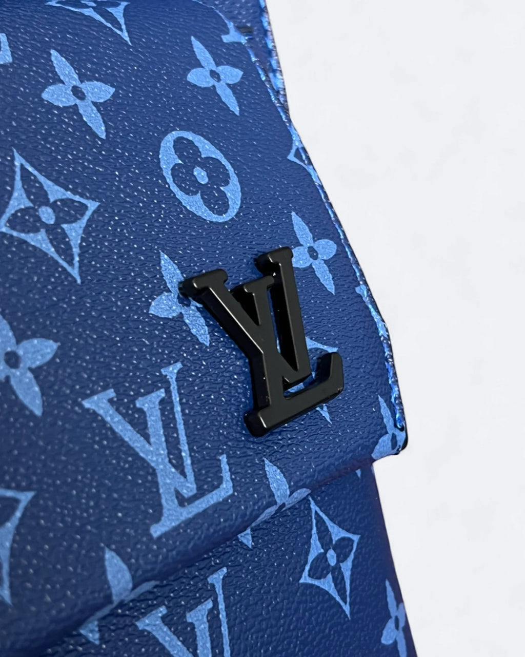 Louis Vuitton – Batoh LV Pattern Takeoff – modrý