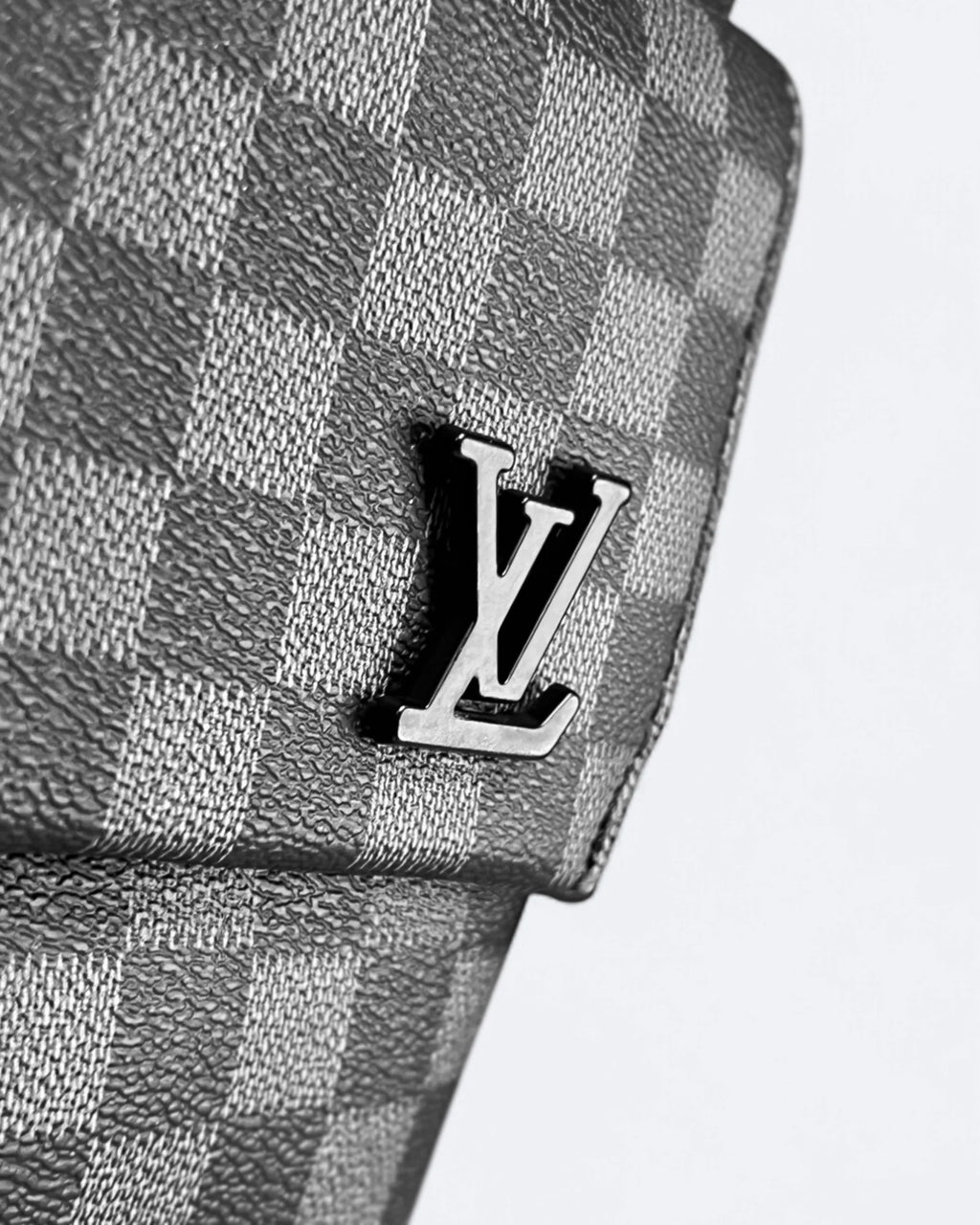Louis Vuitton – Batoh Damier Pattern Takeoff – černý