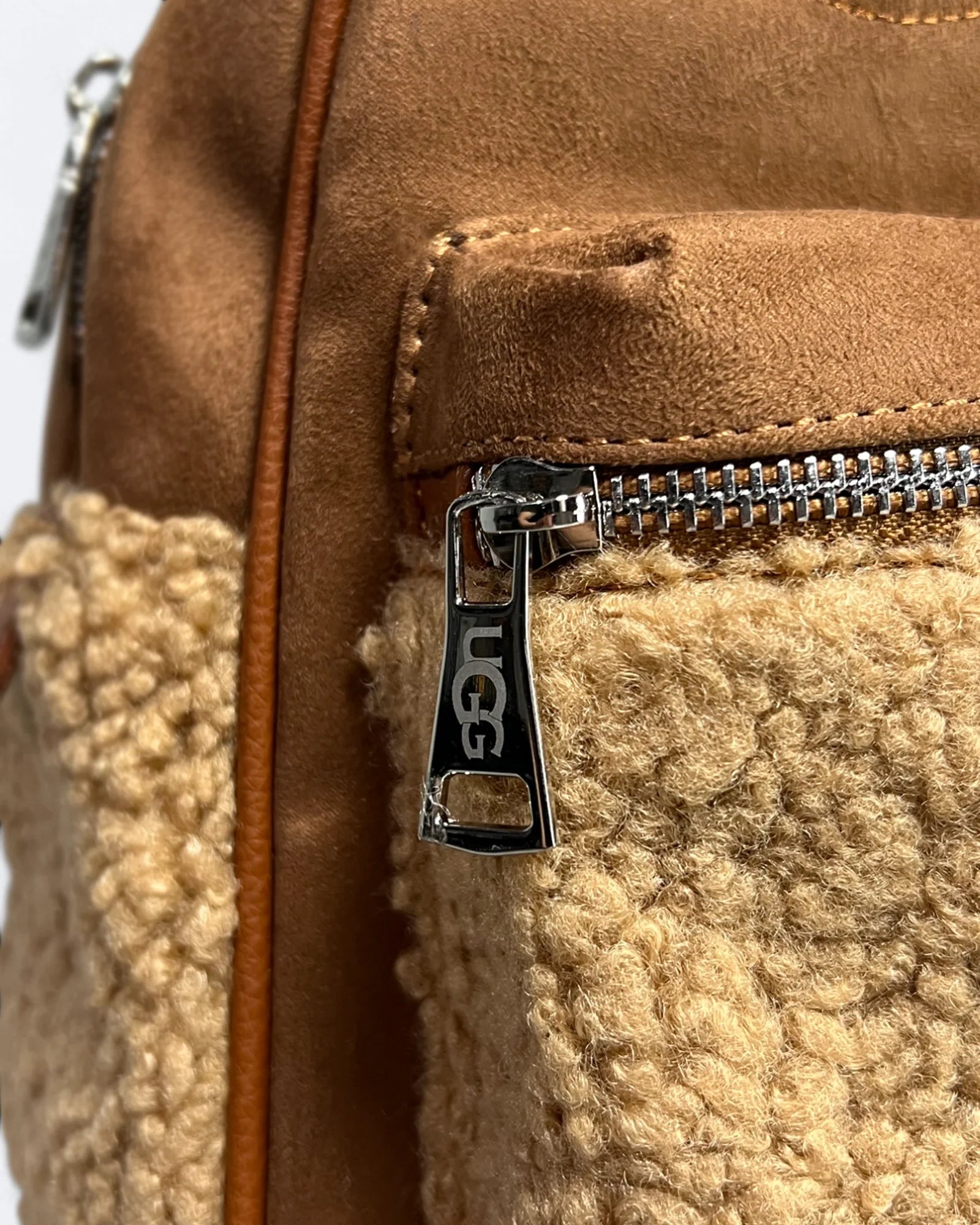 UGG - Dannie II Mini Batoh - Hnědý