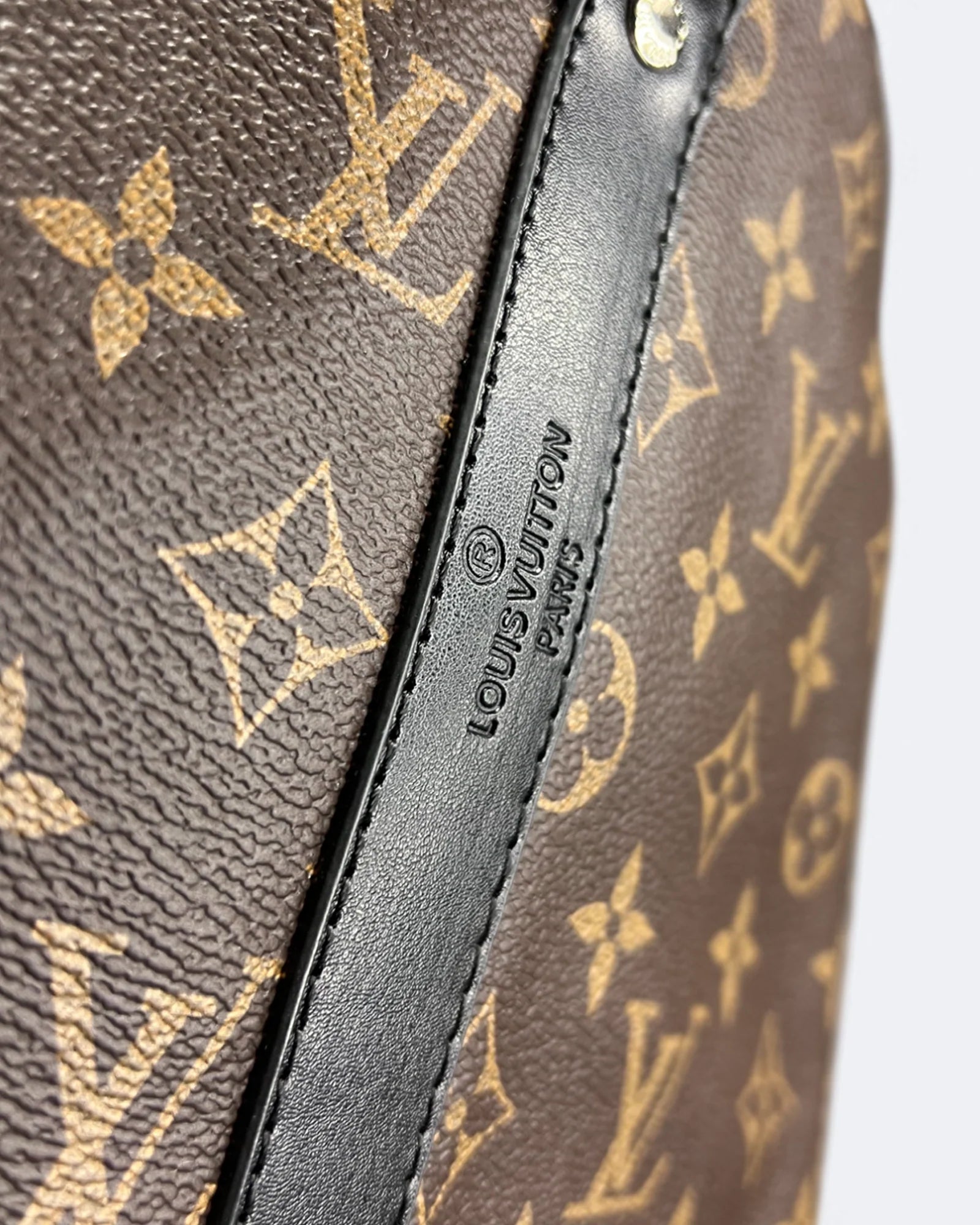 Louis Vuitton – Cestovní taška Duffle se vzorem LV – Hnědá