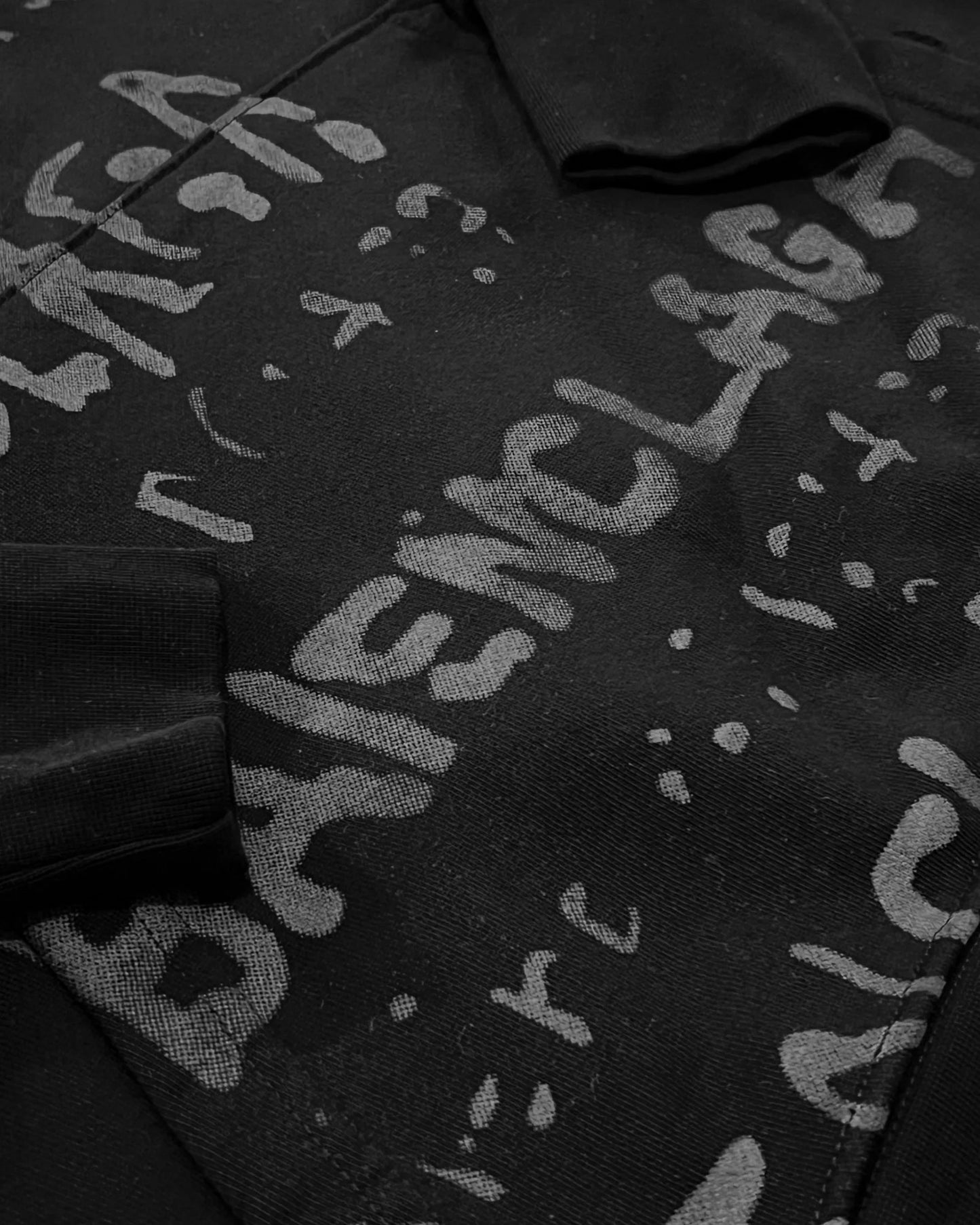 Balenciaga – mikina Shadow Script – černá