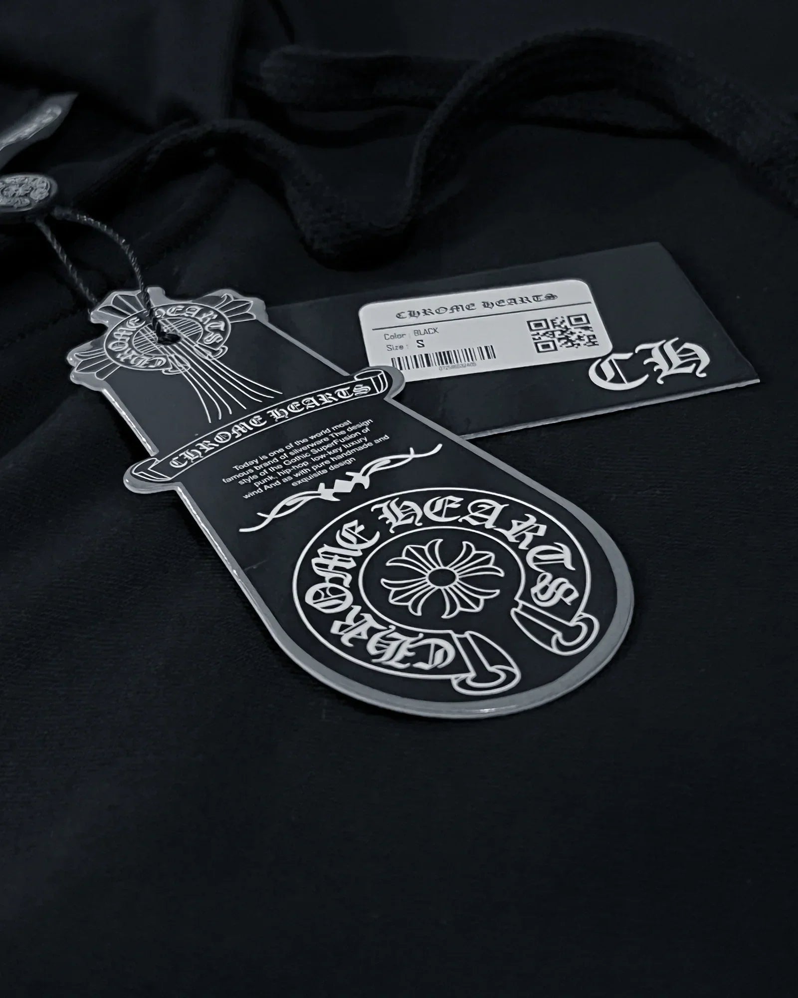 Chrome Hearts – Černá mikina s kapucí a červeným logem