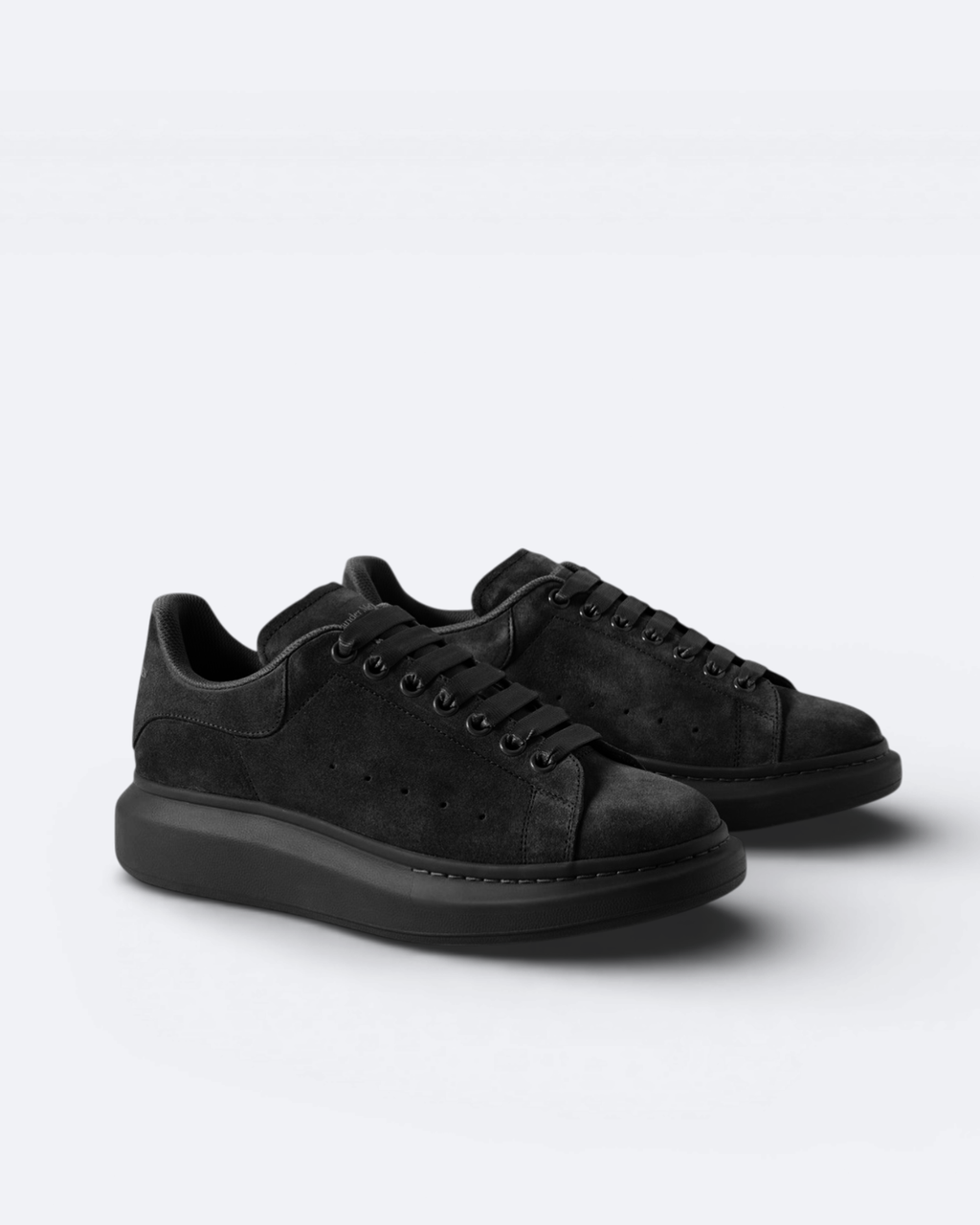 Alexander McQueen – Oversized tenisky – sametově černé