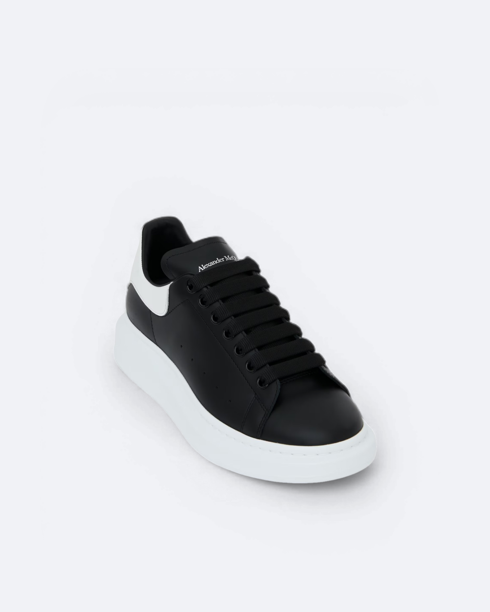 Alexander McQueen – Oversized tenisky – černá/bílá