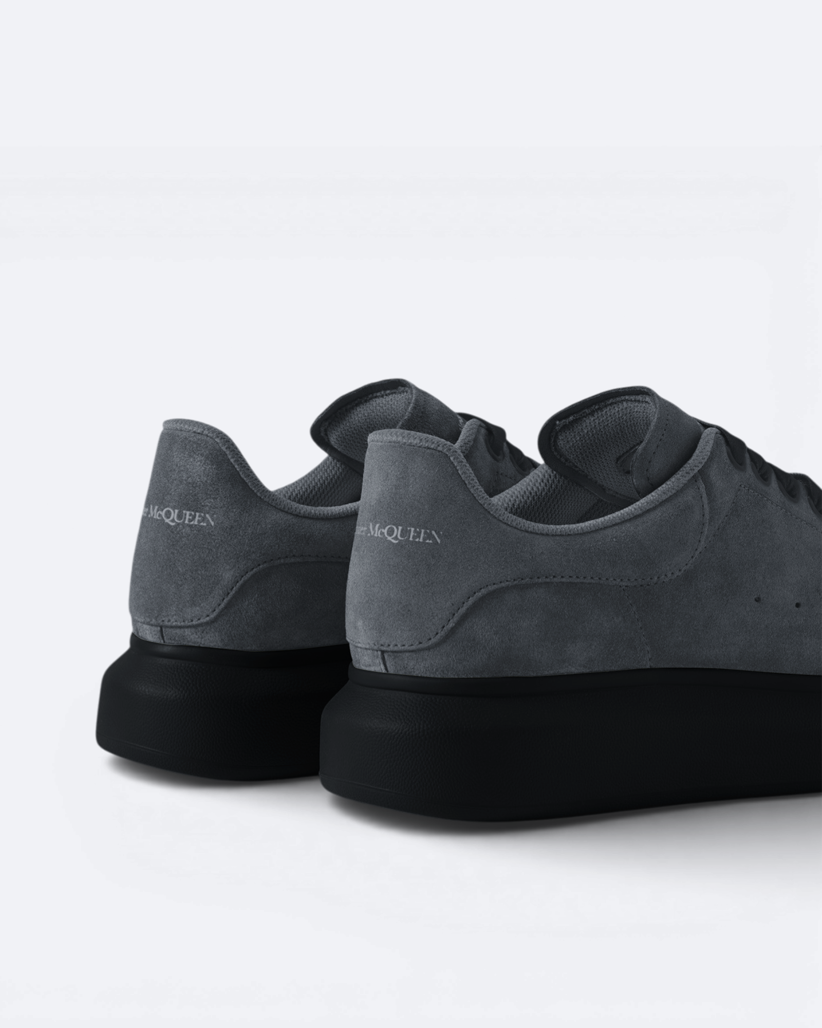 Alexander McQueen - Oversized tenisky - Sametová šedá/černá