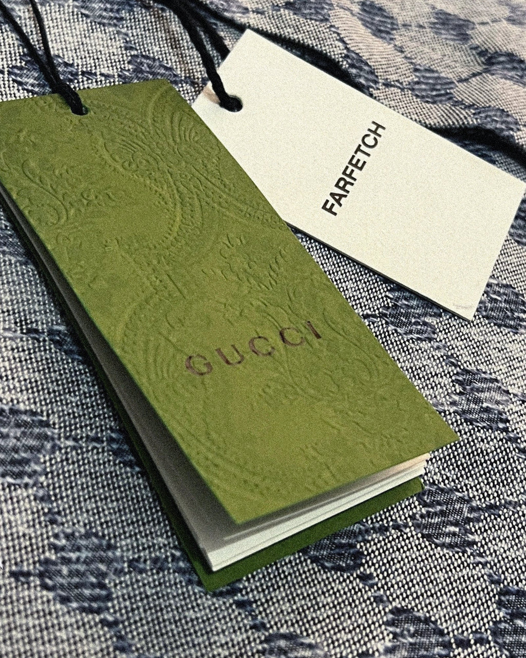 Gucci - letní souprava s motivem řetězu GG – břidlicově modrá