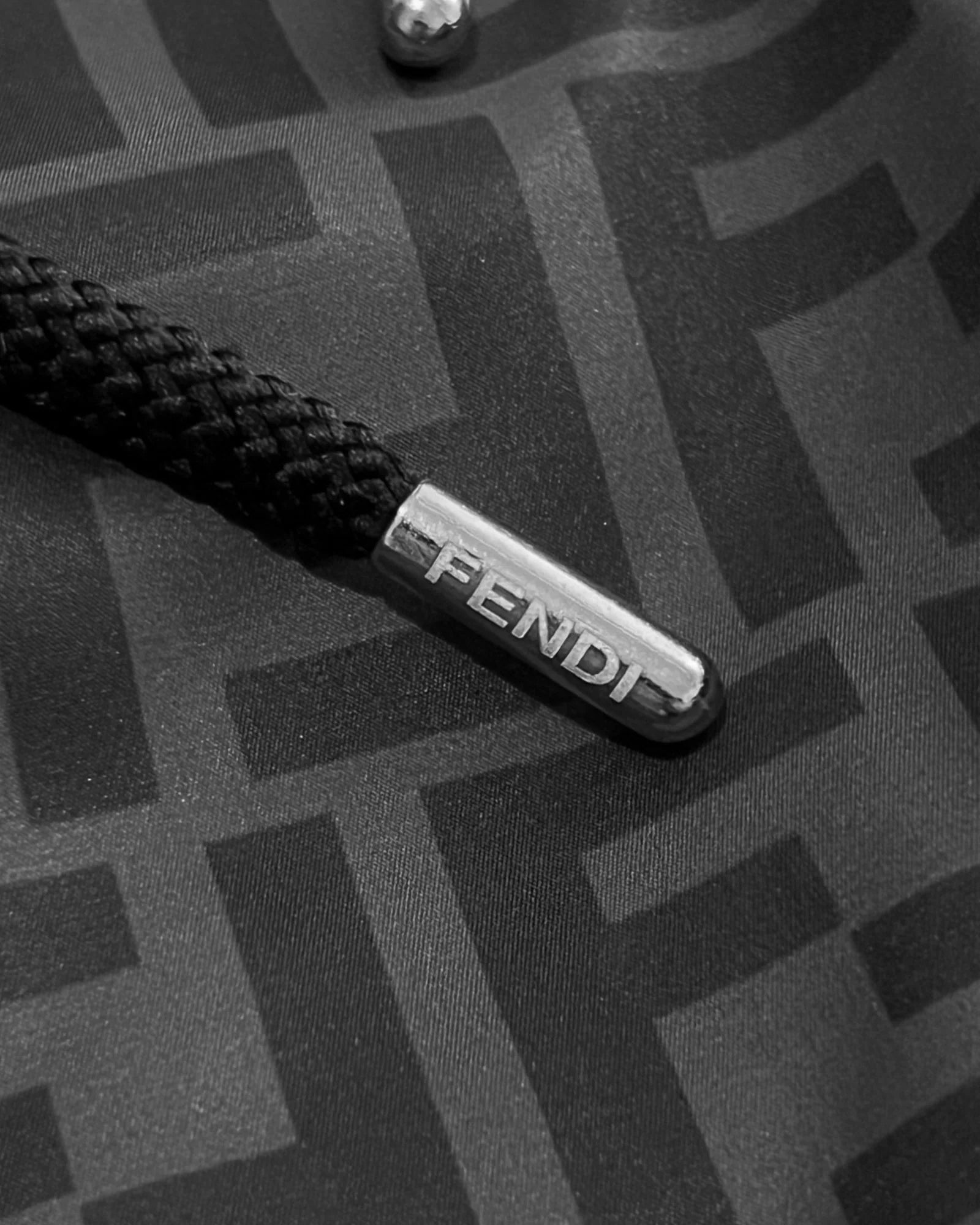 Fendi - Plavkové šortky s monogramem FF - Černá