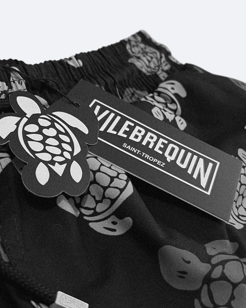 Vilebrequin - Plavkové šortky Color Turtles - černá