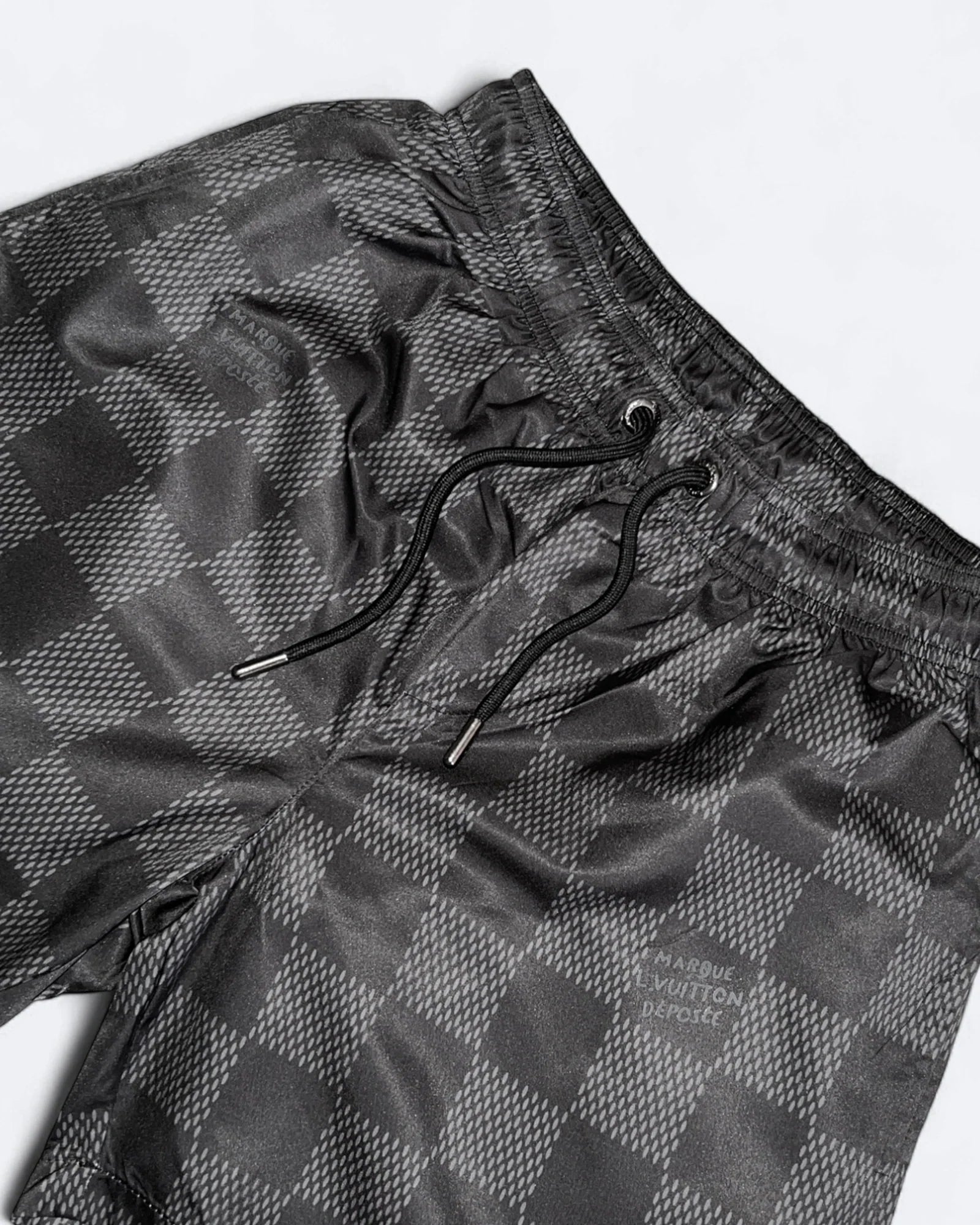Louis Vuitton - plavkové šortky Marque Damier - černé