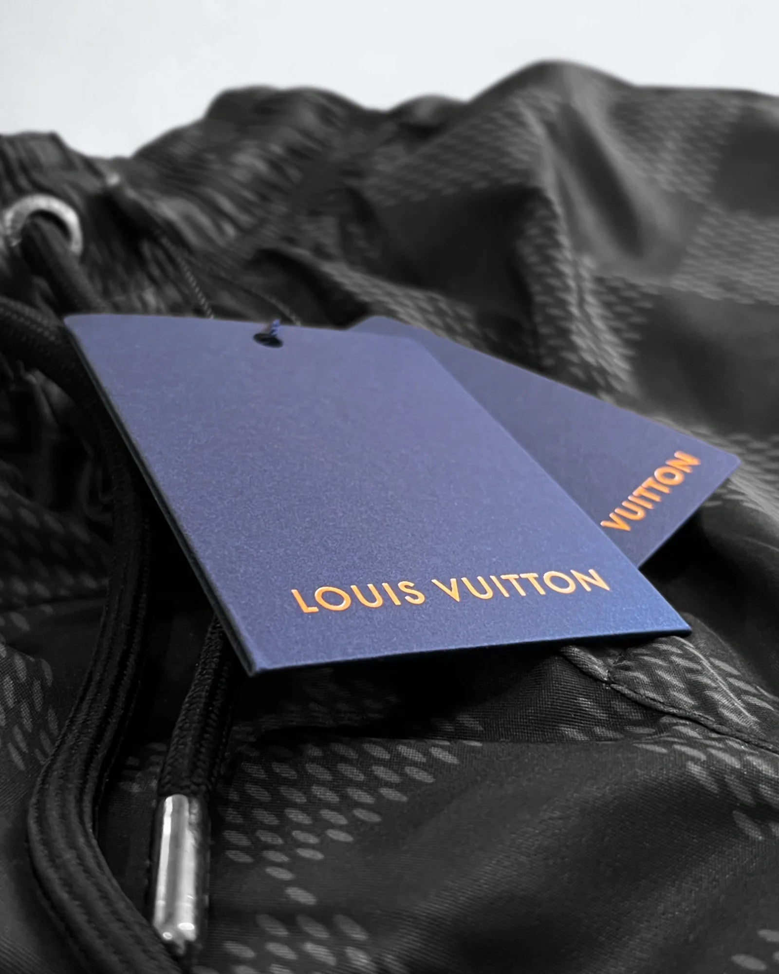 Louis Vuitton - plavkové šortky Marque Damier - černé