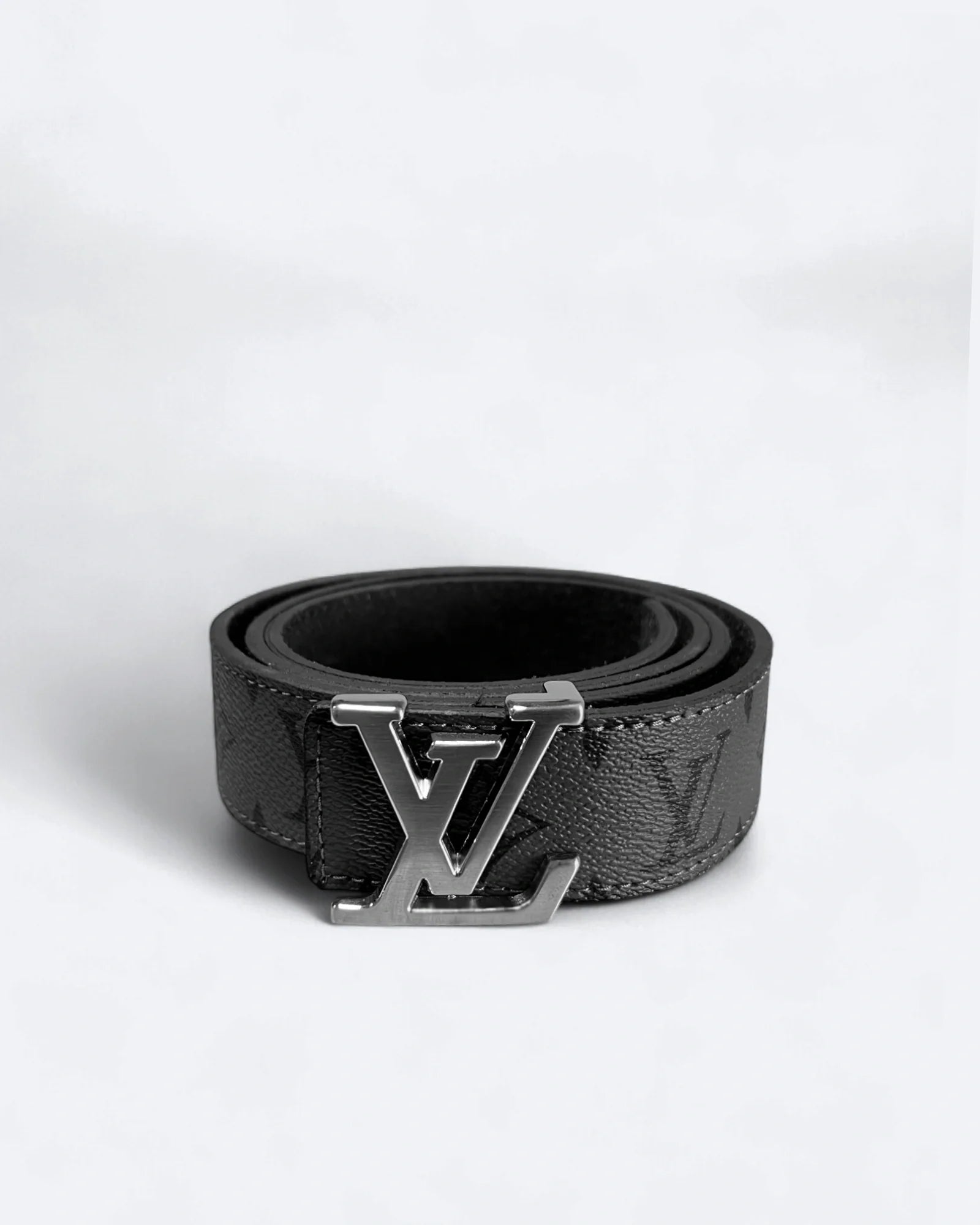 Louis Vuitton – opasek LV se šedým vzorem – stříbrný
