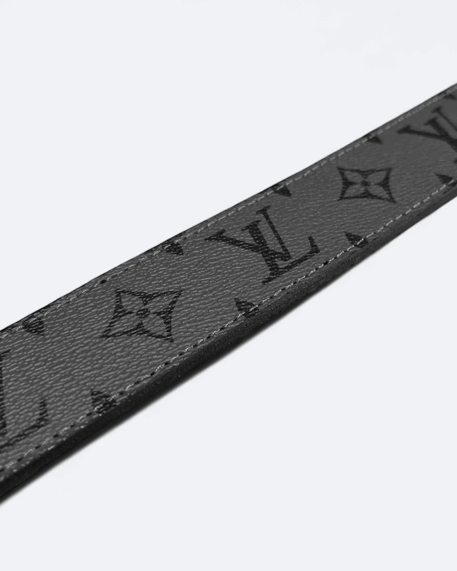 Louis Vuitton – opasek LV se šedým vzorem – stříbrný
