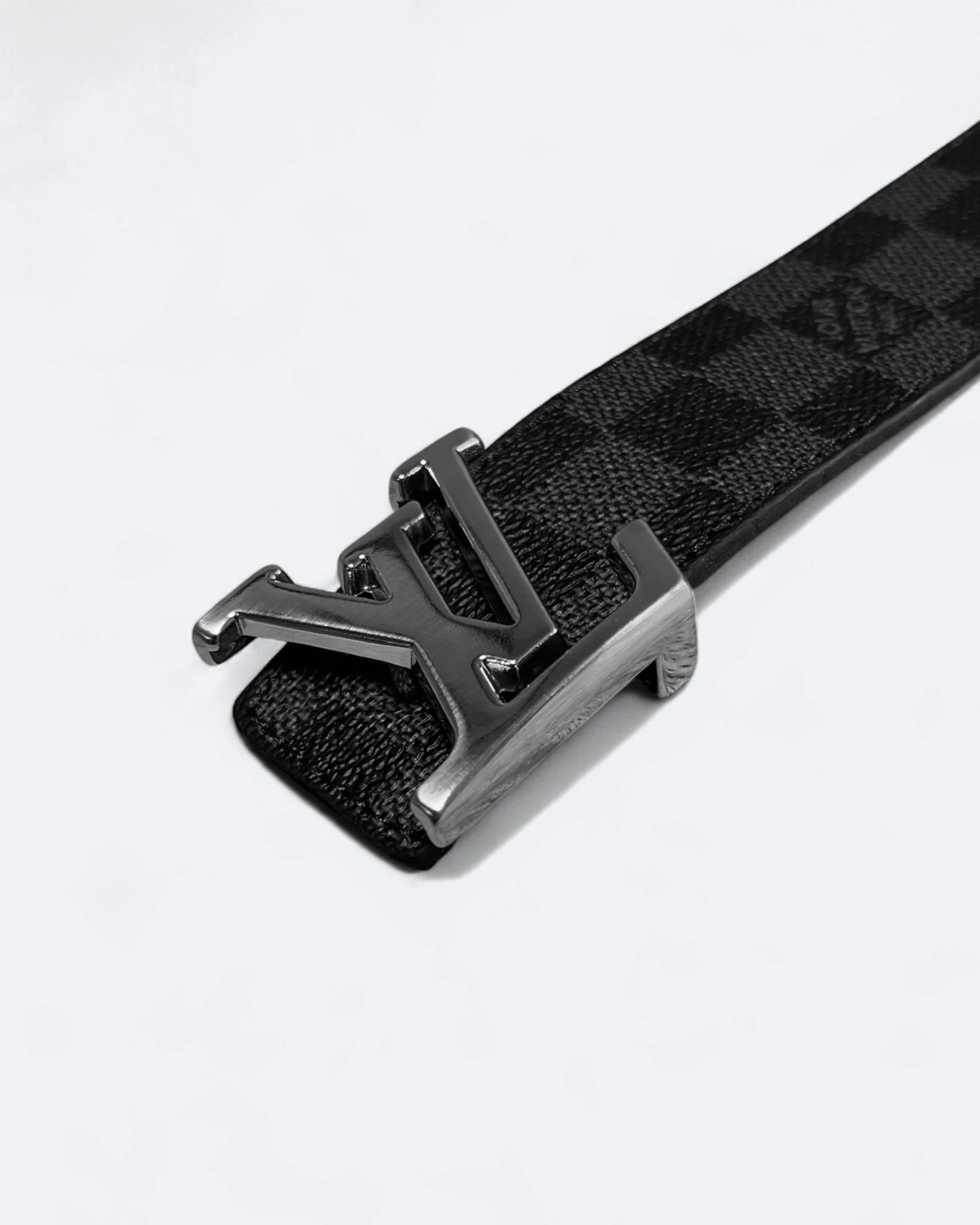 Louis Vuitton – opasek Damier Black Pattern – stříbrný