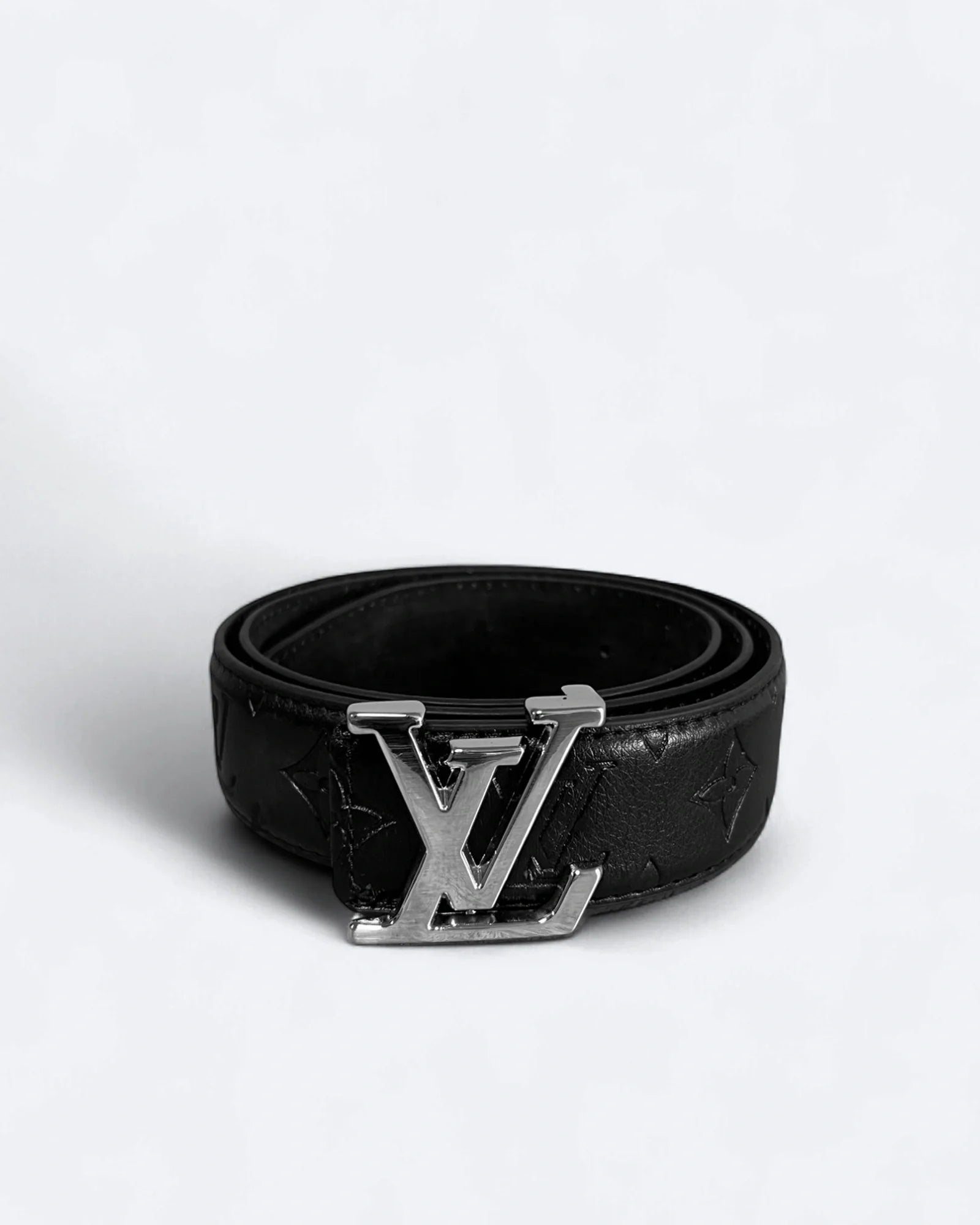 Louis Vuitton – Pásek s vyraženým vzorem LV – stříbrný